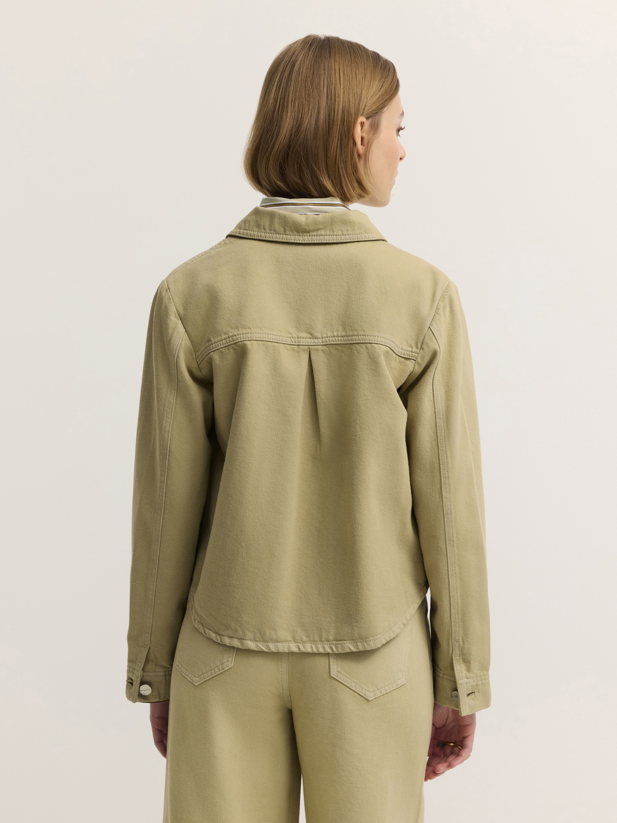 bugatti Jeansjacke »Loose Fit« Loose Fit Baumwolle Lyocell Hemdkragen