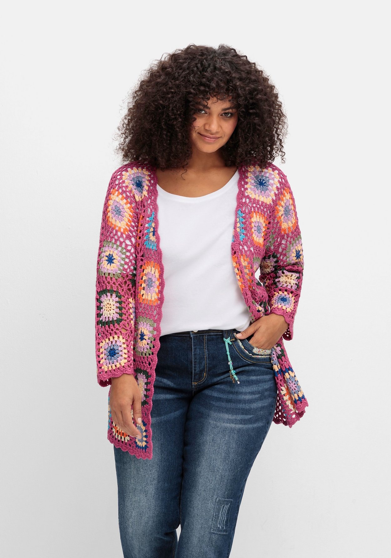 Sheego Cardigan »Strickjacke in Häkeloptik, mit Crochet-Muster«