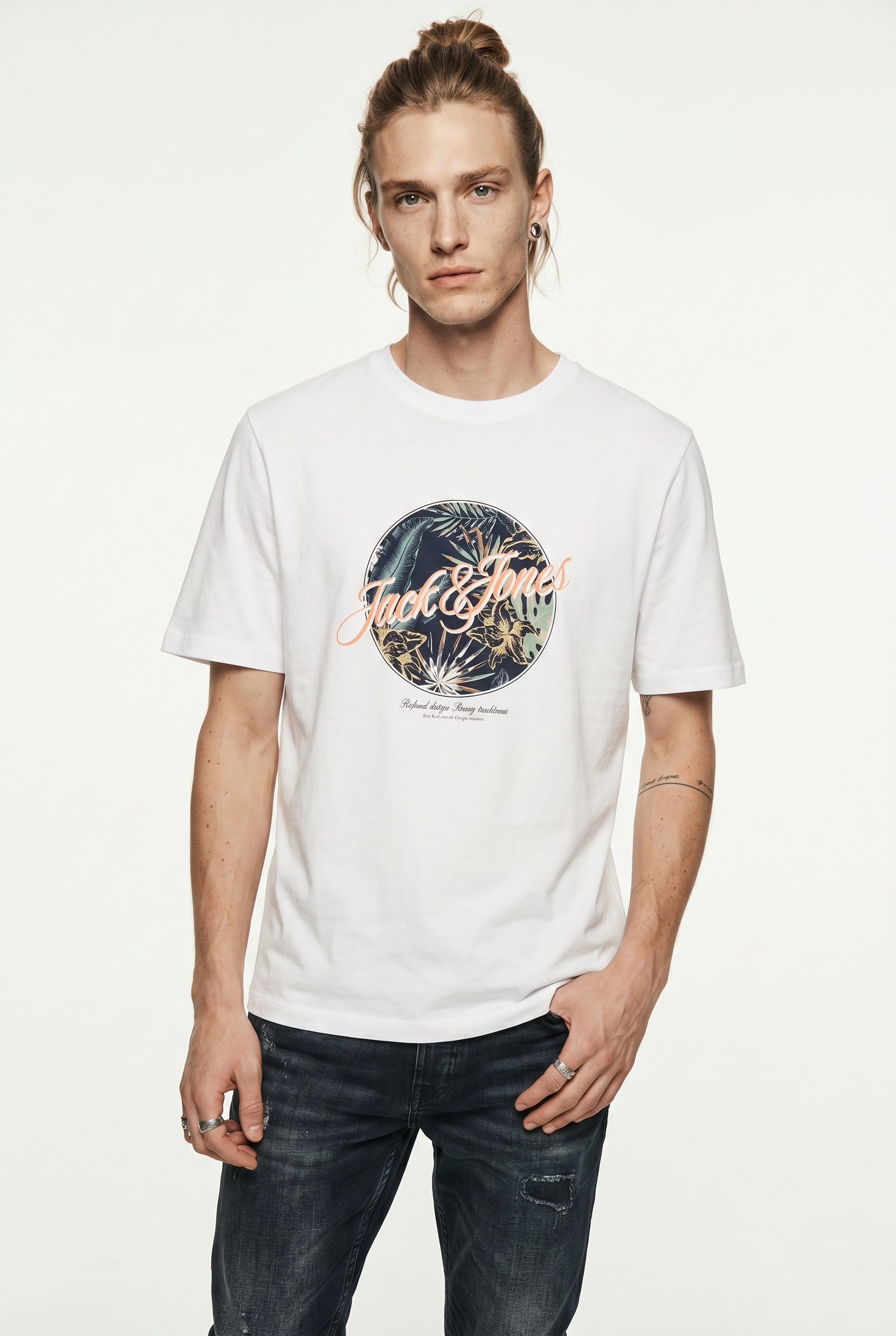 Jack & Jones Rundhalsshirt »JJHONOLULU SHAPE TEE SS CREW NECK« Baumwolle, regular fit