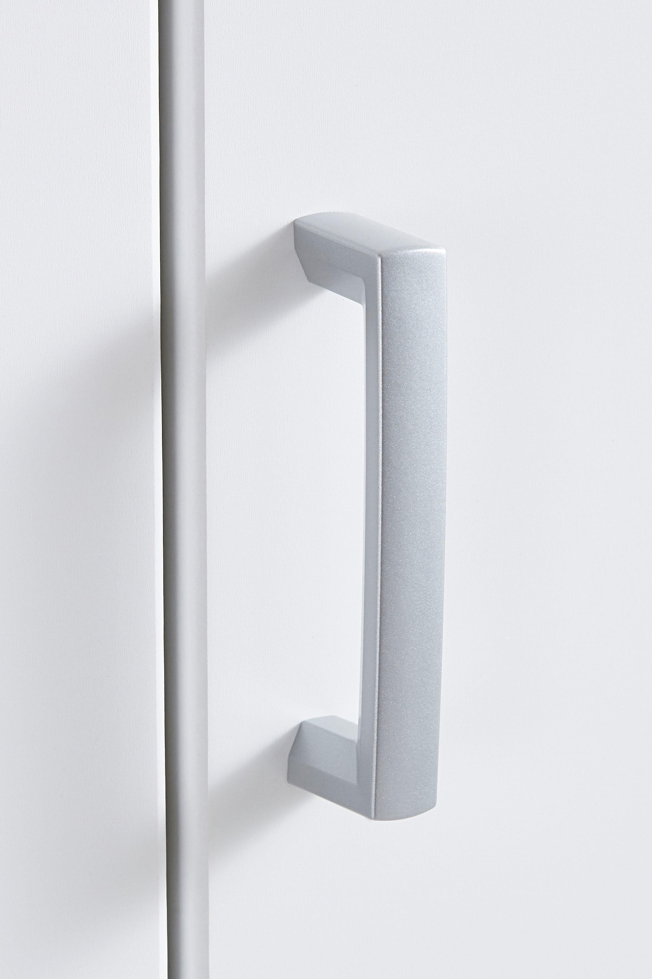 rauch Kleiderschrank »Kleiderschrank Schrank Garderobe deckenhoher Schrank BREMEN« optional mit Spiegel, Breiten: 91/136/181 cm, Höhe: 199 cm,  in vielen Farbvariationen, inkl. Kranzblende MADE IN GERMANY