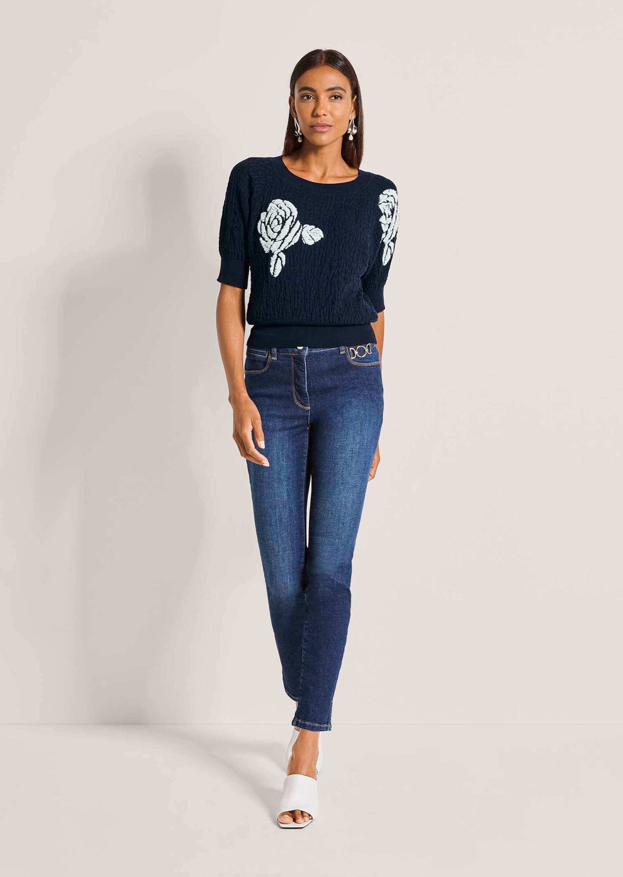 MADELEINE Longpullover »Cloqué-Pullover Feinstrickpullover mit Blütenmuster« Cloque-Optik