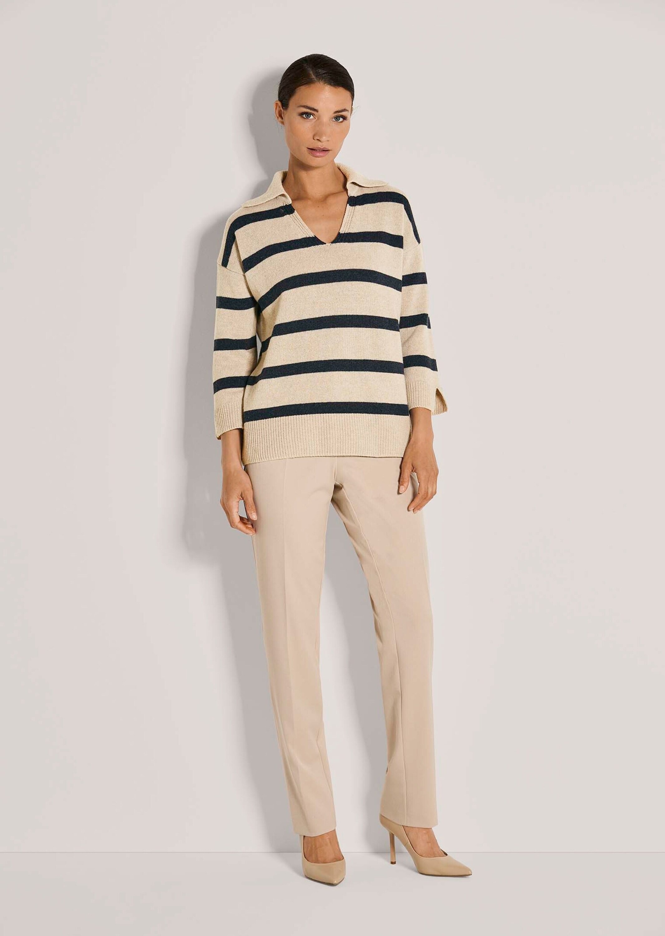 MADELEINE Longpullover »Strickpullover Stilvoller Wollpullover mit Polokragen« Polokragen mit V-Ausschnitt