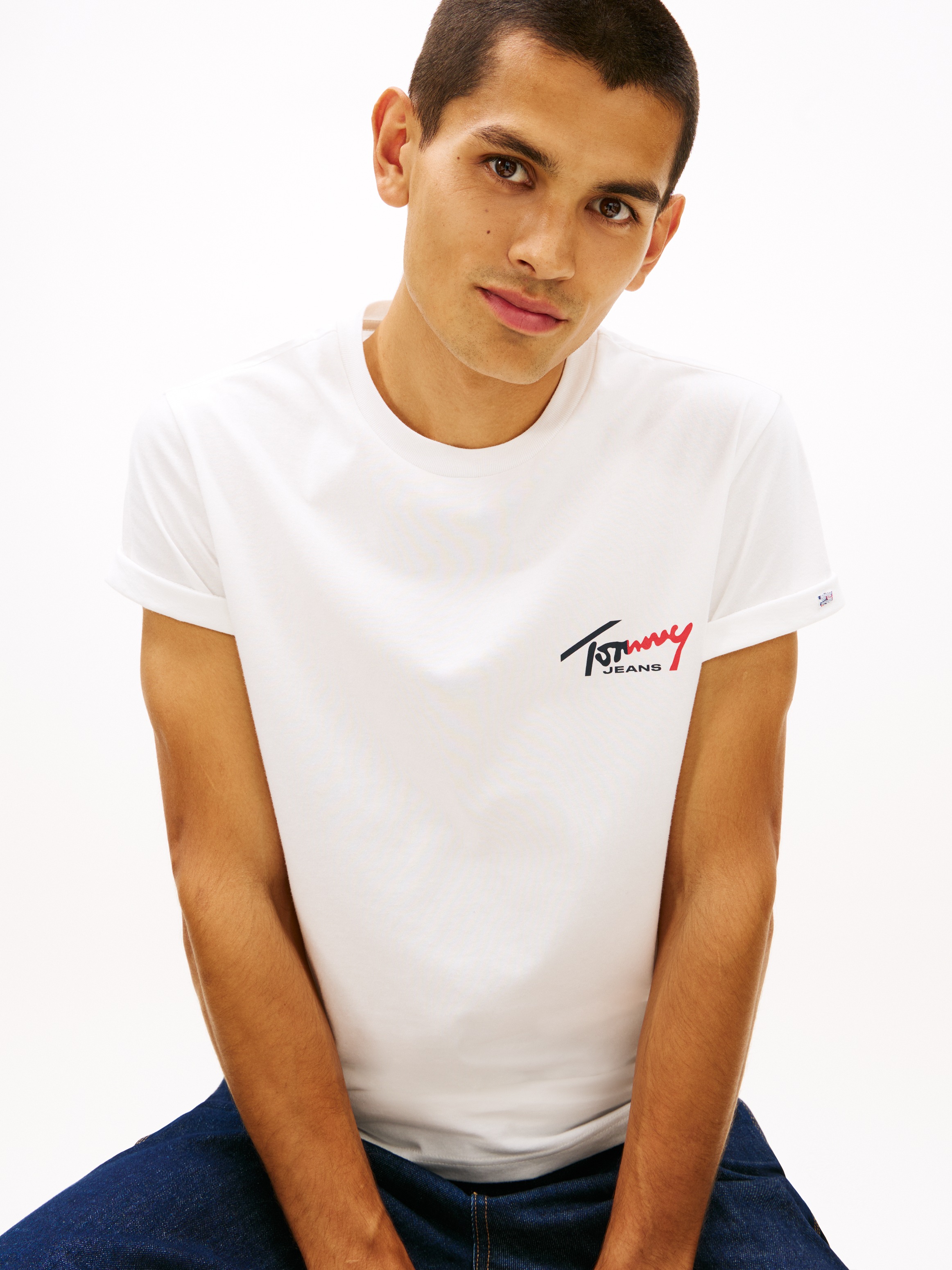 Tommy Jeans T-Shirt »TJM SLIM FIT SIGN CHEST« mit Markenprint