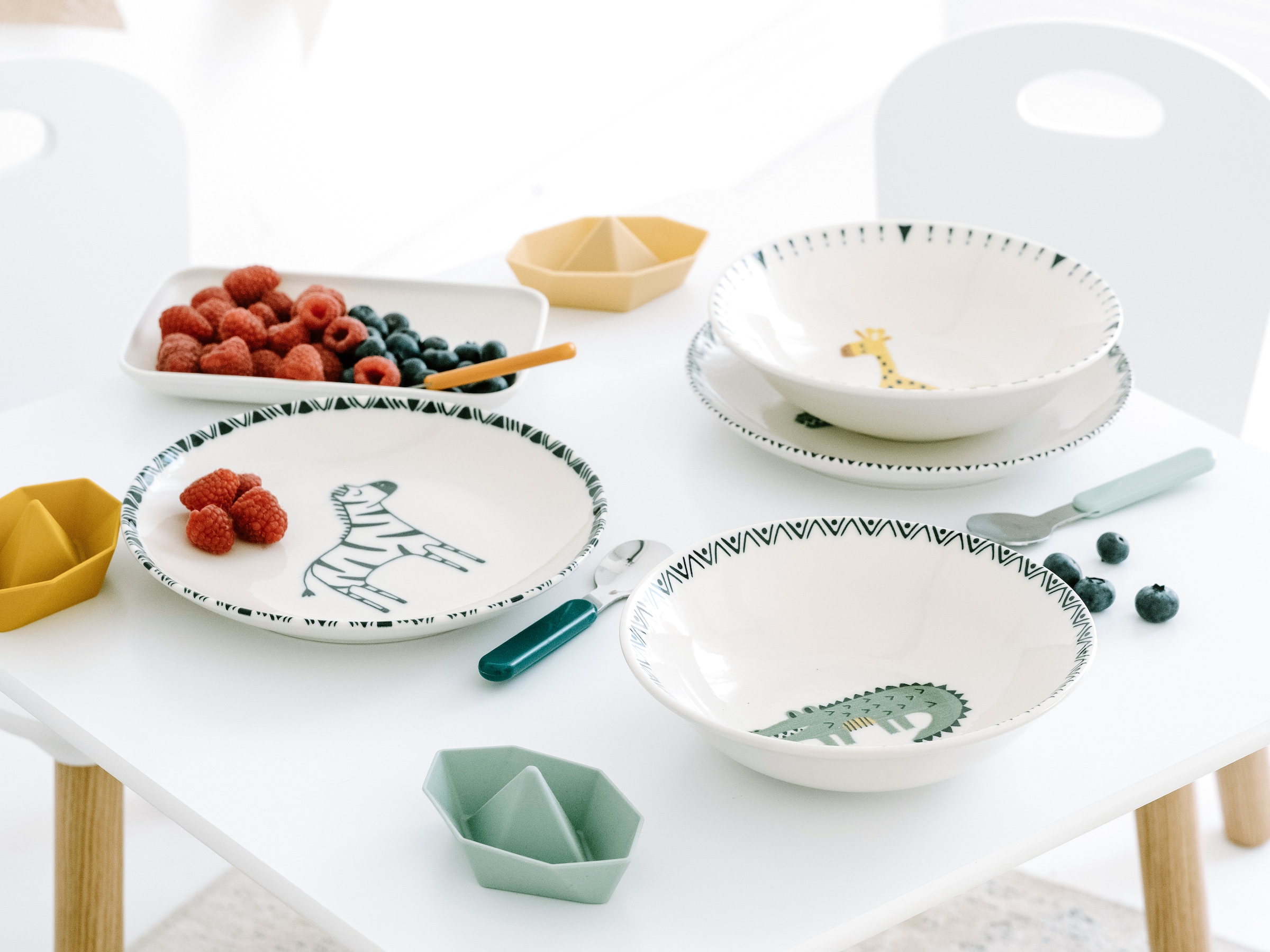 CreaTable Teller-Set »Safari Bunt, Teller Set 8-tlg.« gezeichnete Tiermotive, skandinavischer Stil, Ethno-Style Motive