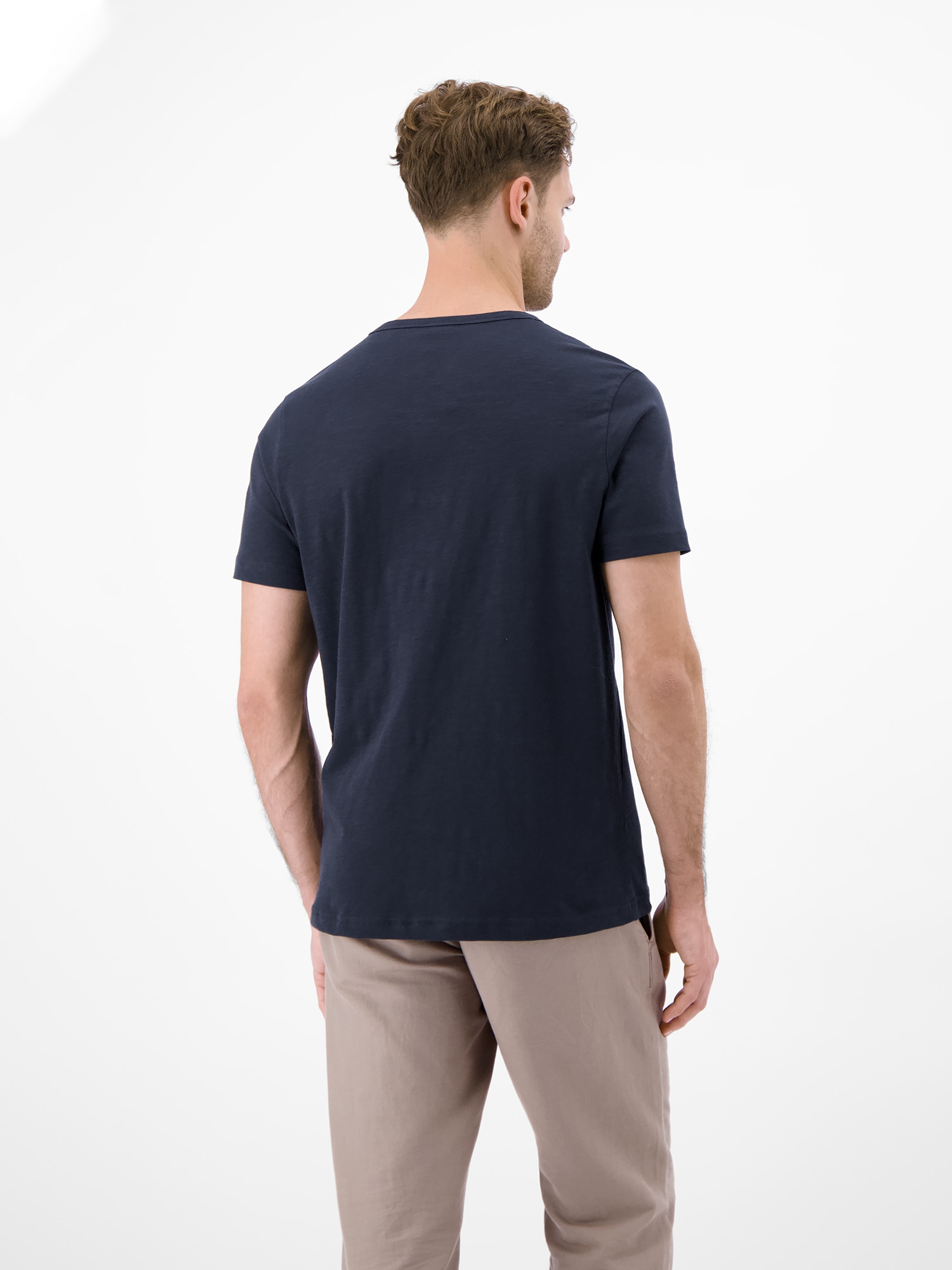 LERROS T-Shirt »T-Shirt mit Rundhalsausschnitt und Knopfleiste«