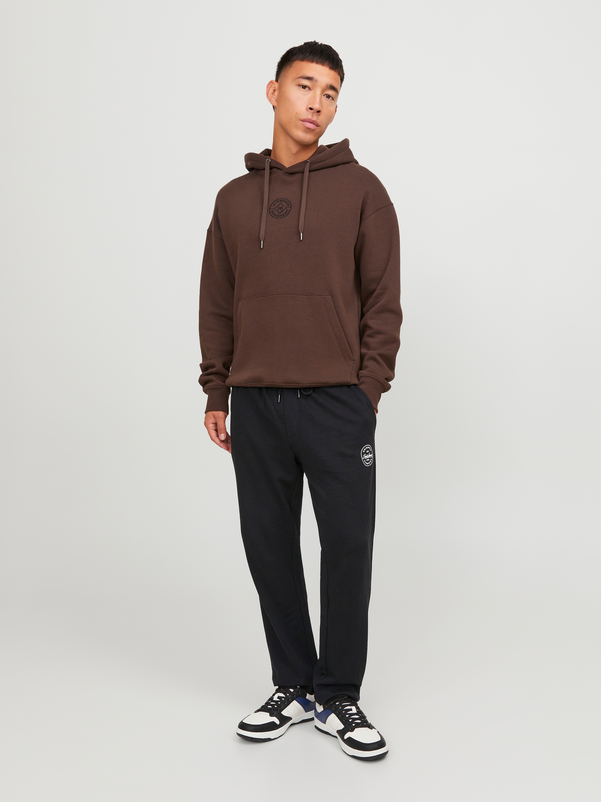 Jack & Jones Sweathose »JPSTGORDON Jogpants mit Kordelzug und bequemem Schnitt«  unifarben, modisch, bequem, Baumwolle