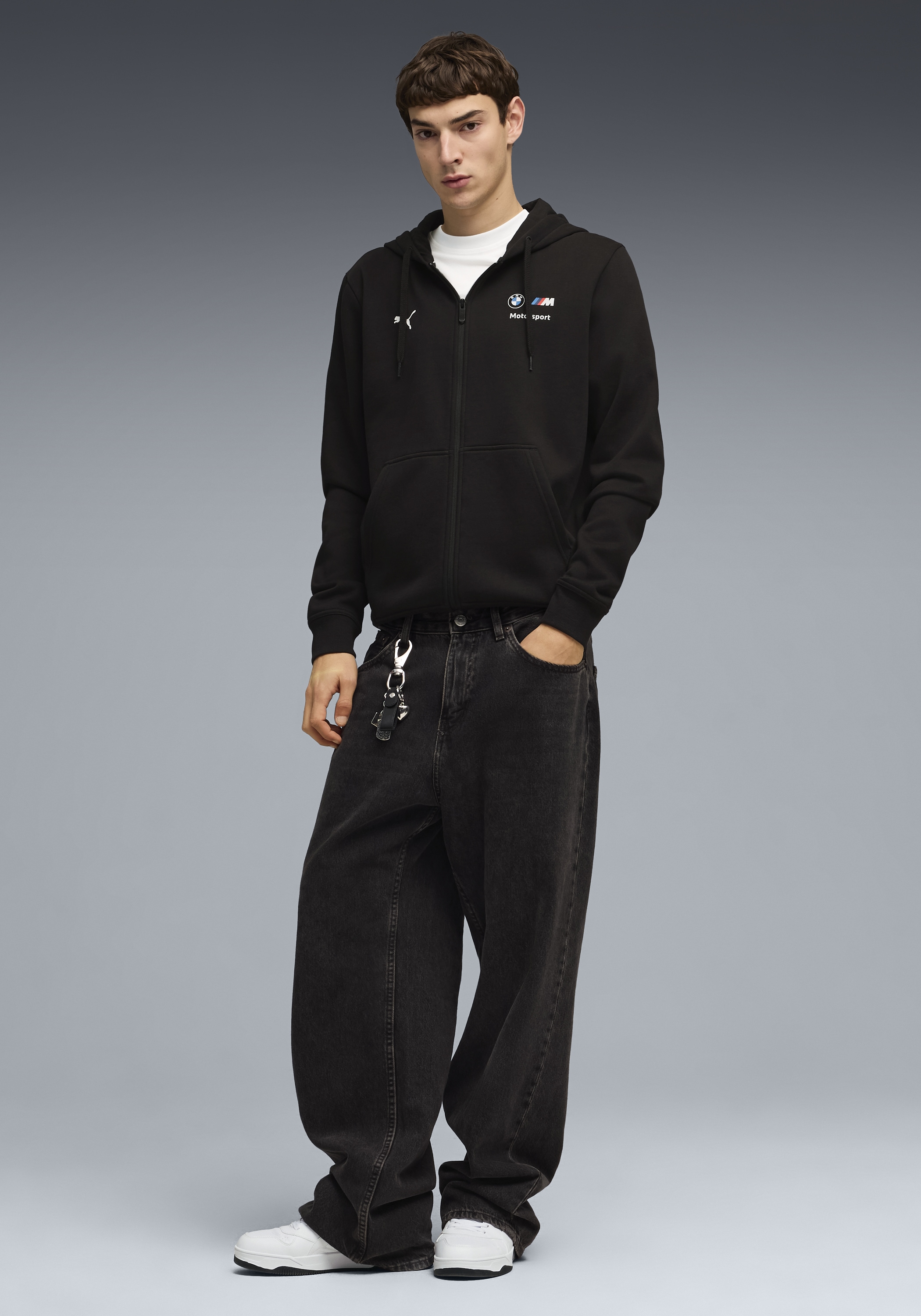 PUMA Trainingsjacke »BMW MMS ESS FLEECE JACKET« ohne Kapuze mit Reißverschluss, Rundhalsausschnitt, Regular Fit