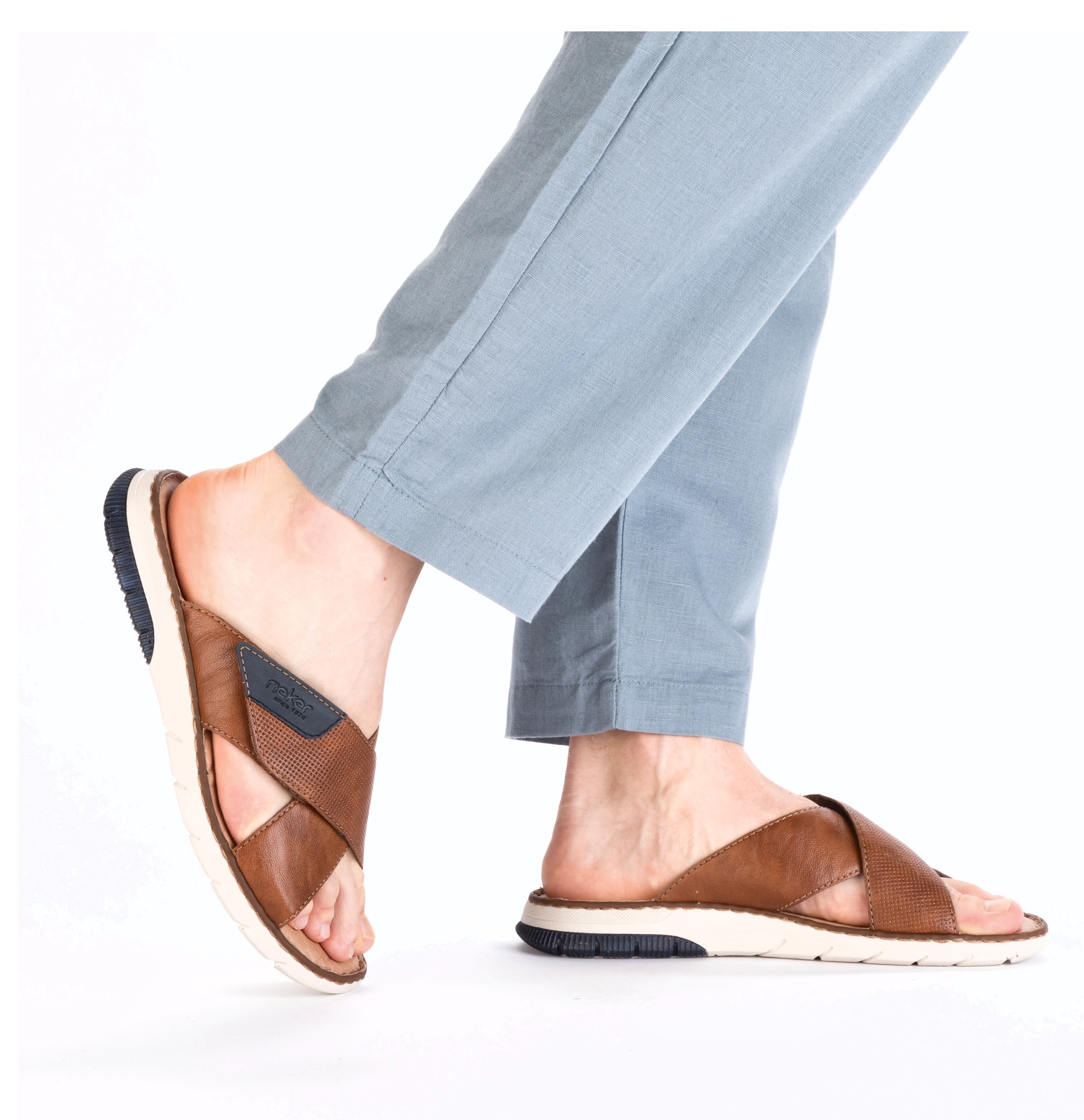 Rieker Pantolette, Sommerschuh, Schlappen, Klettschuh, mit Klettriemchen