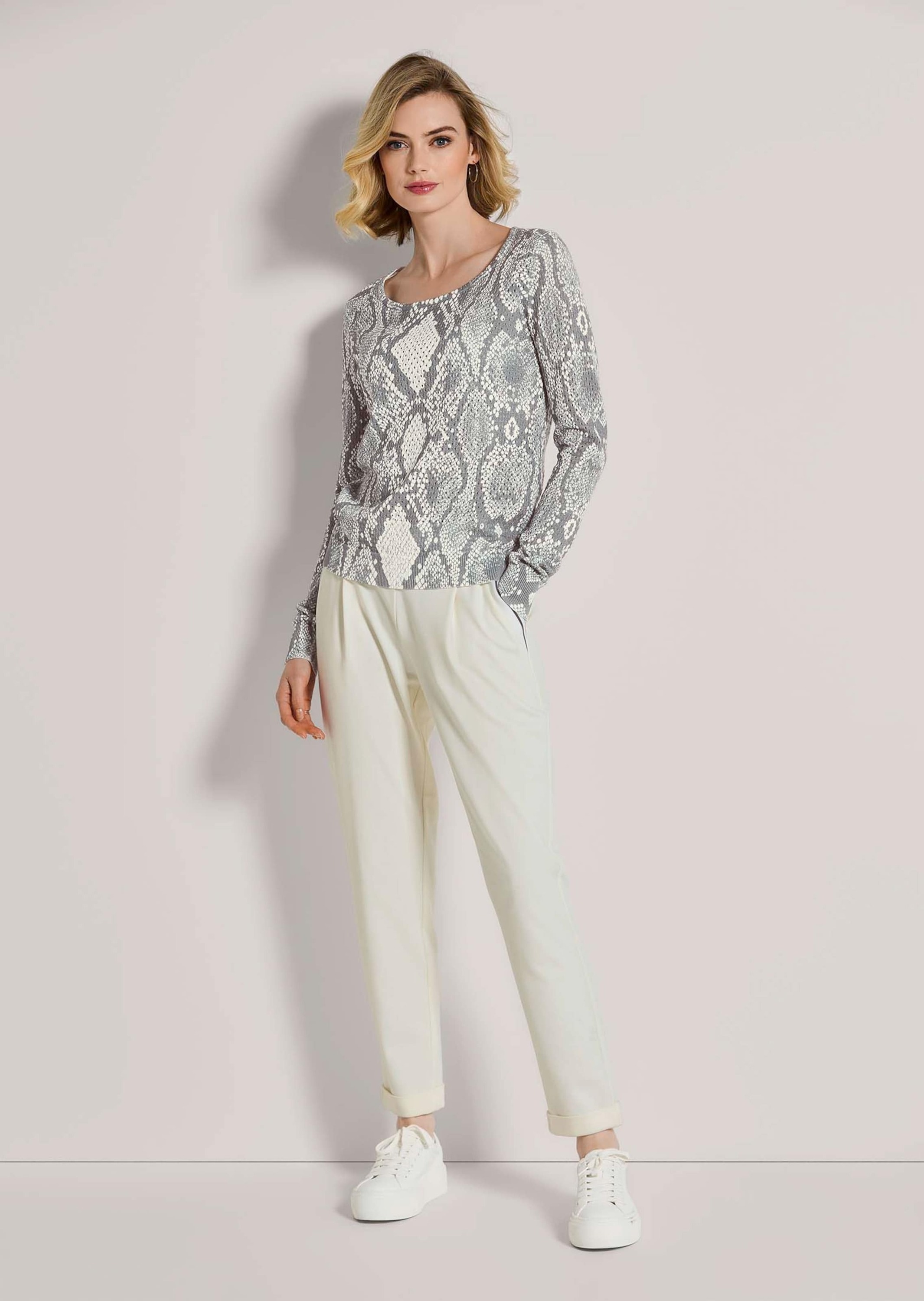 MADELEINE Longpullover »Pullover Ajour-Pullover mit Unikat-Print«