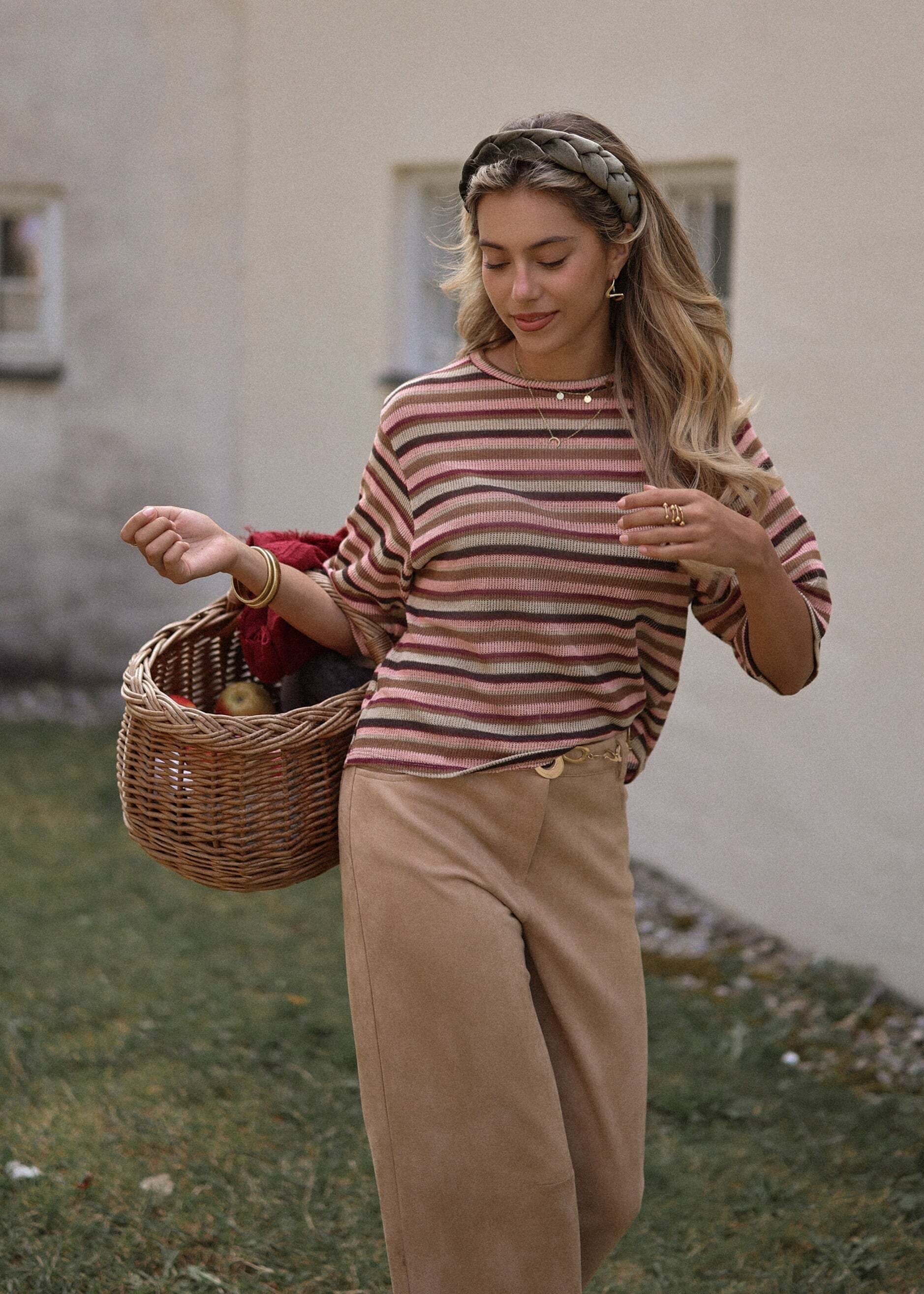 SASSYCLASSY T-Shirt »Gestreiftes Oversize Strick Shirt« Weit geschnittenes Shirt mit halben Armen und Rundhals Rosa