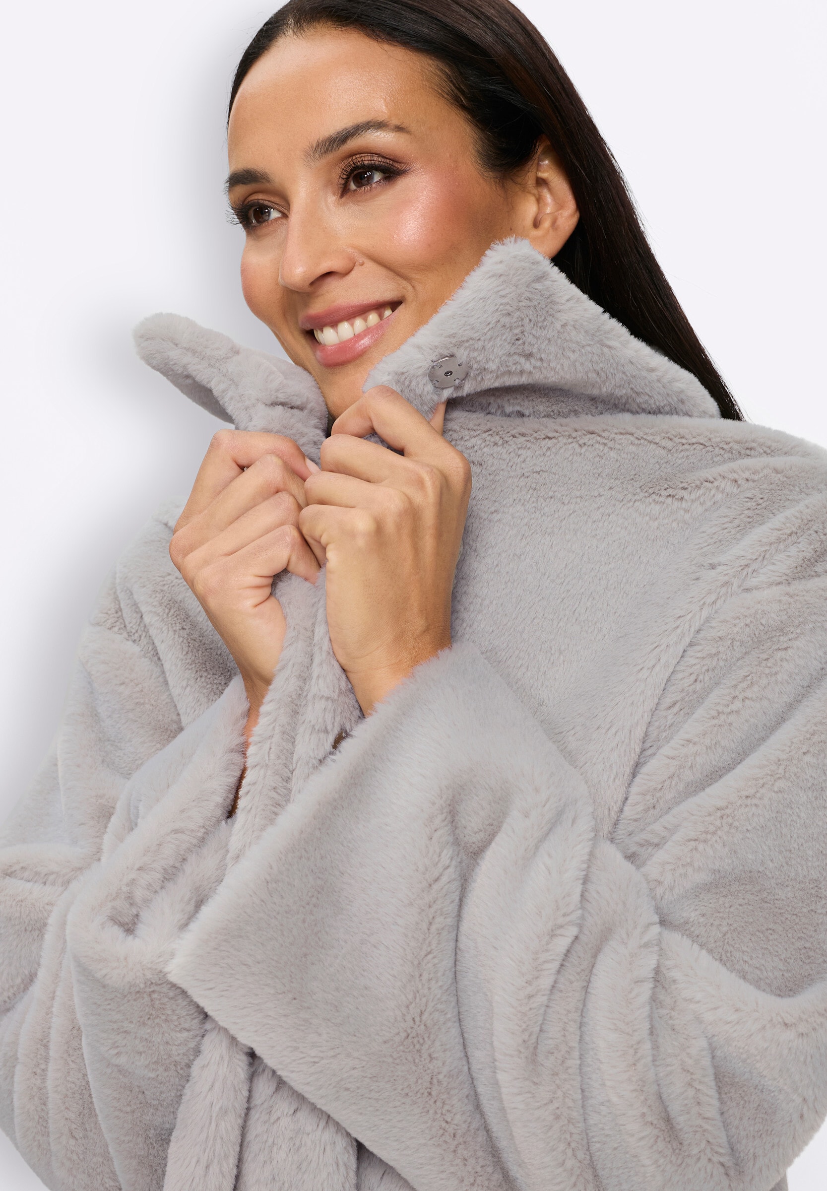 heine Fellimitatjacke »Fellimitat-Jacke Fellimitatjacke Mit Stehkragen« ohne Kapuze