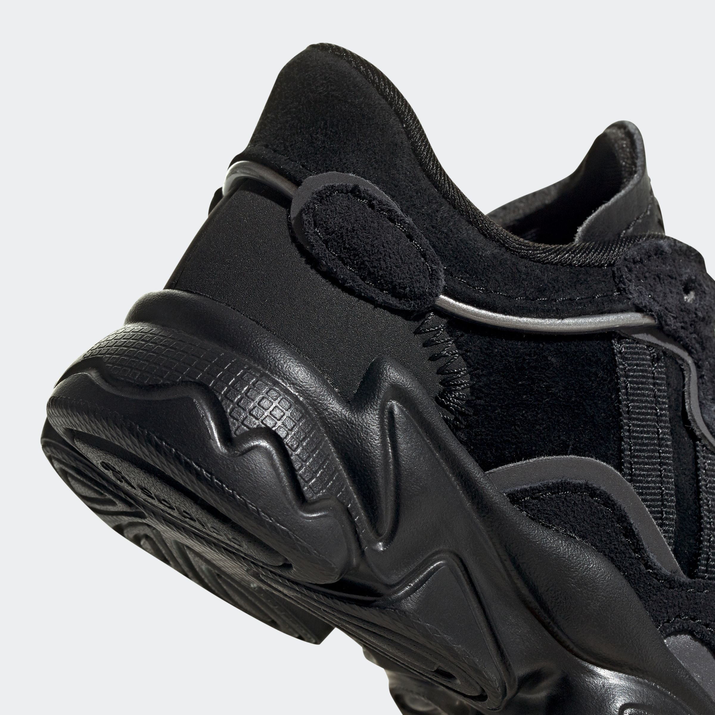 adidas Originals Sneaker »OZWEEGO«