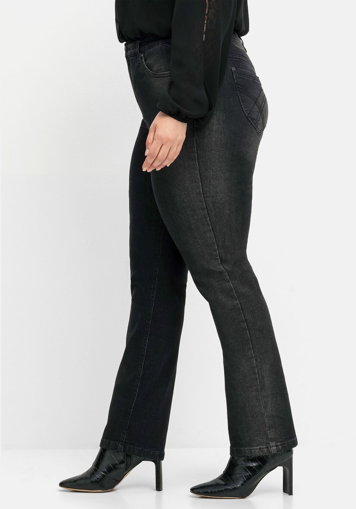 Sheego Gerade Jeans »Jeans mit individueller Waschung, extralang«