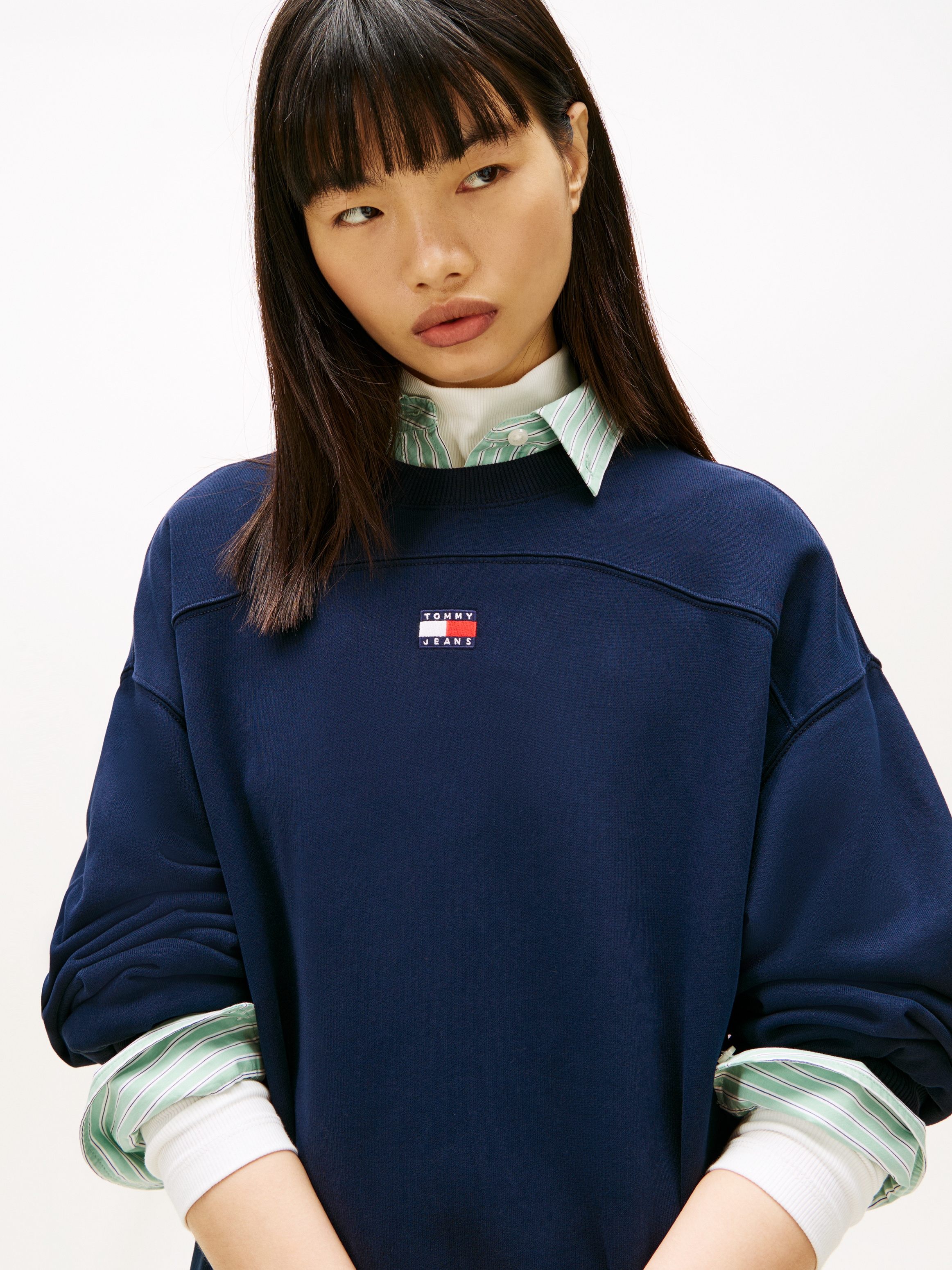 Tommy Jeans Sweatkleid »TJW BADGE SWEAT MIDI DRESS«