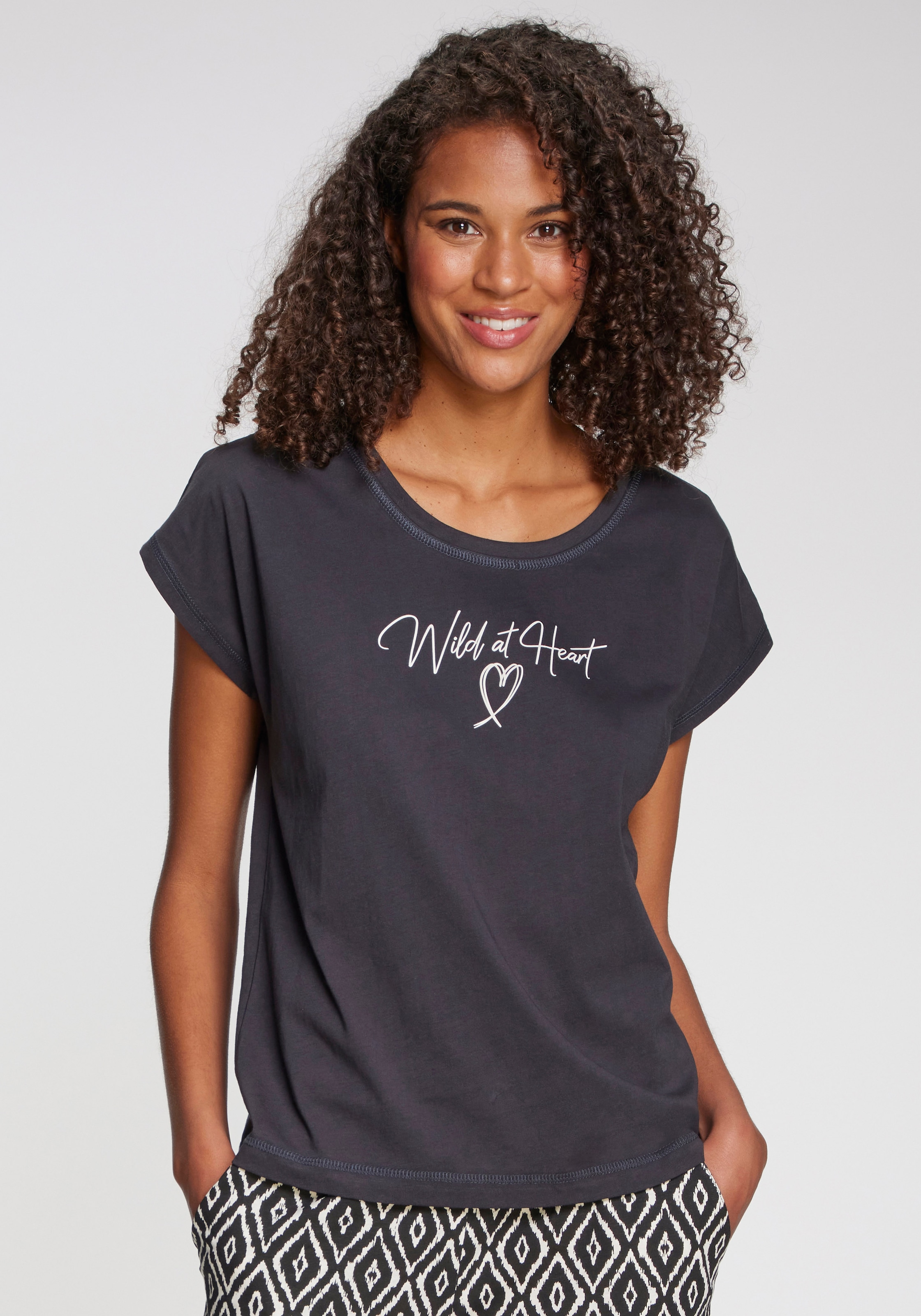Vivance Dreams T-Shirt, mit Herzprint