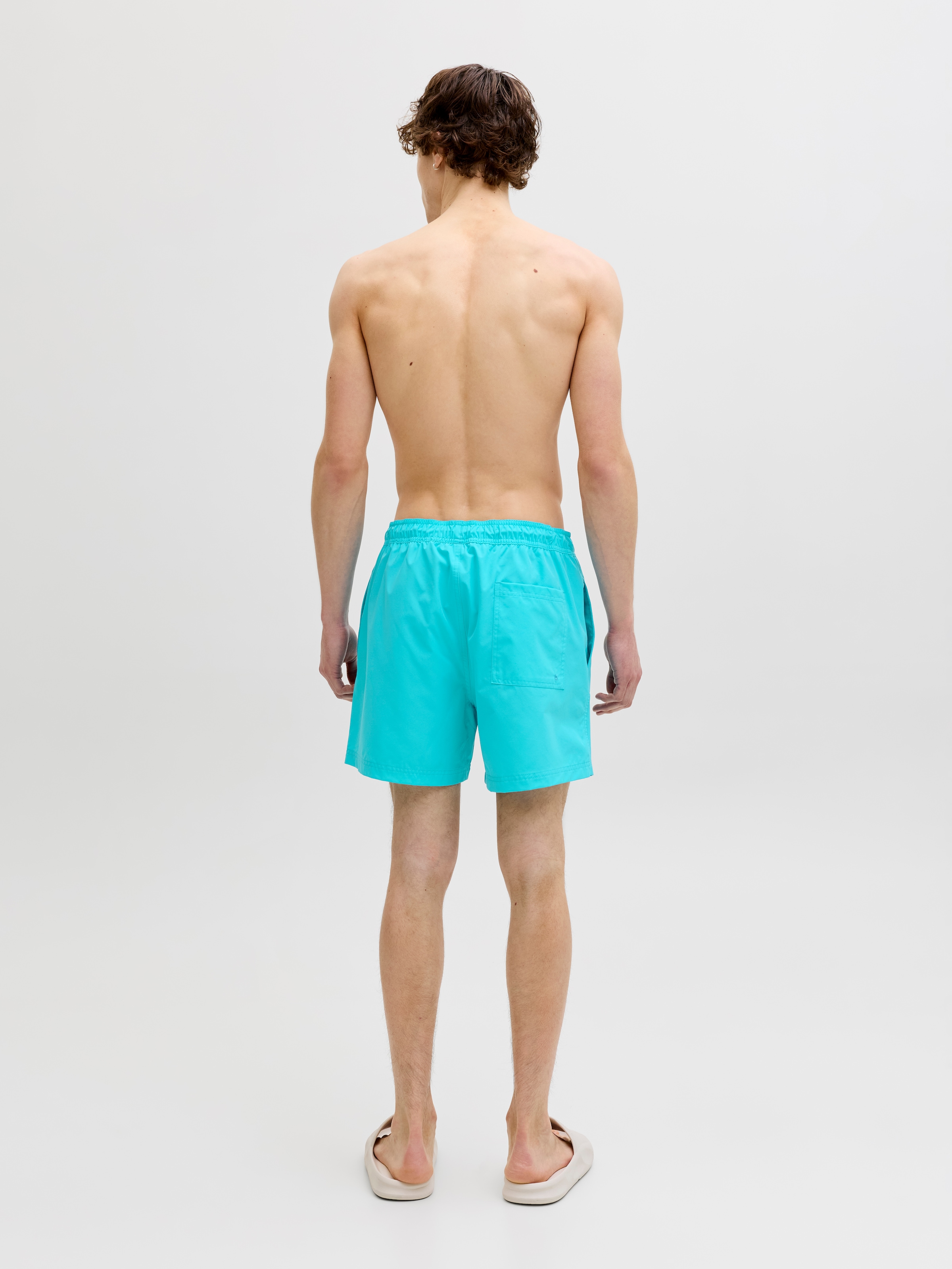 Jack & Jones Badeshorts »JPSTMAUI TROPIC SOLID SWIM SHORTS SN« Kunstfaser, normal geschnitten