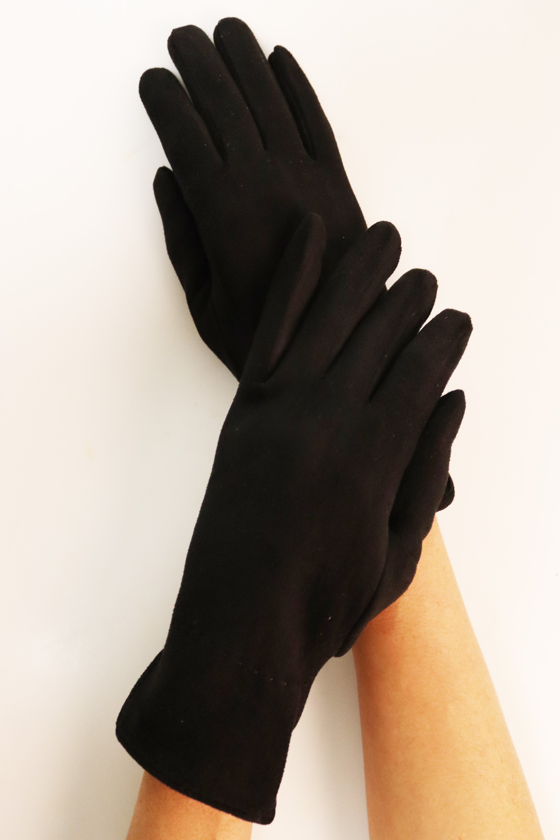 Capelli New York Strickhandschuhe mit Ziernaht, Metall-Logo, Feinripp-Strick, elastisch