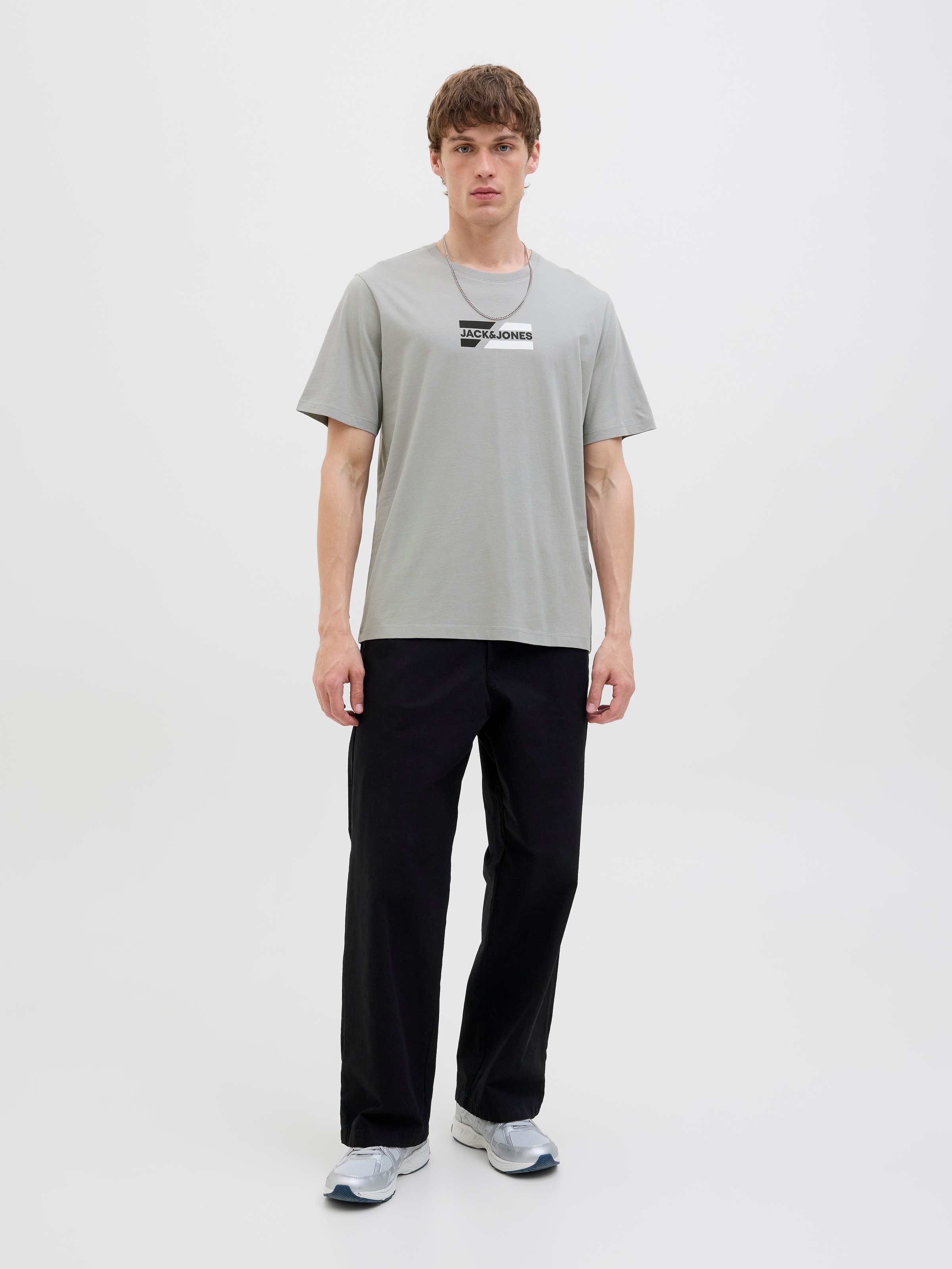 Jack & Jones Rundhalsshirt »JJECORP GRAPHIC TEE SS O-NECK NOOS«, mit Logo Print