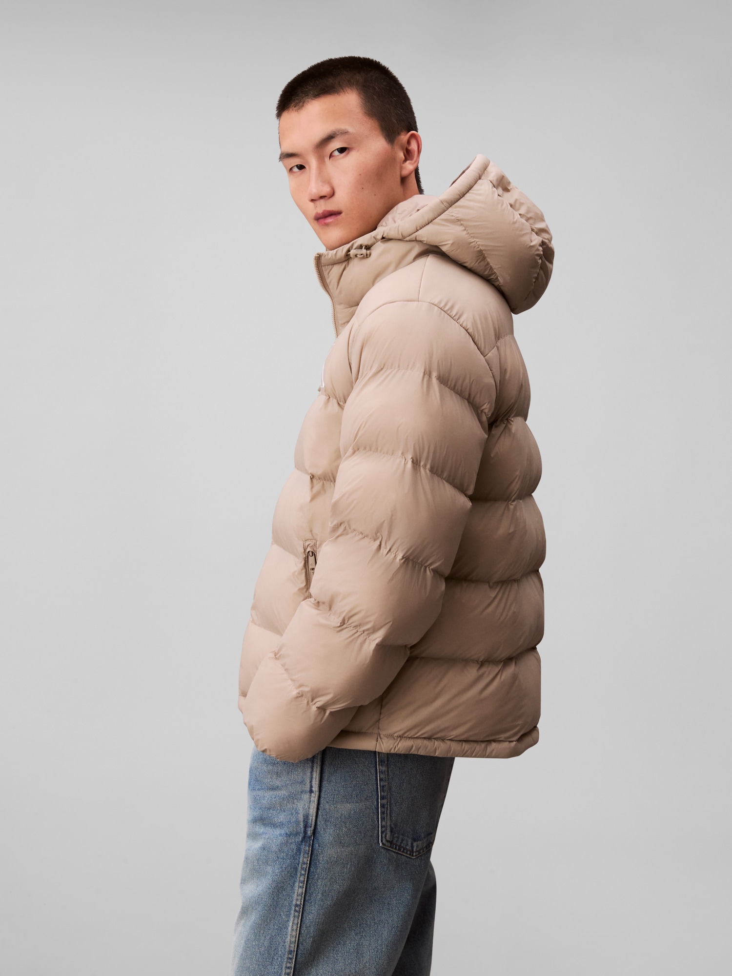 Calvin Klein Jeans Steppjacke »LS NYLON MONOGRAM PUFFER JKT« ohne Kapuze Mit Rundhalsausschnitt, regular fit