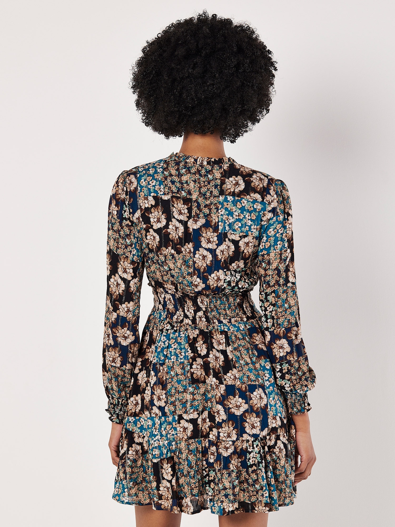 Apricot Minikleid »Minikleid« mit Smokdetails