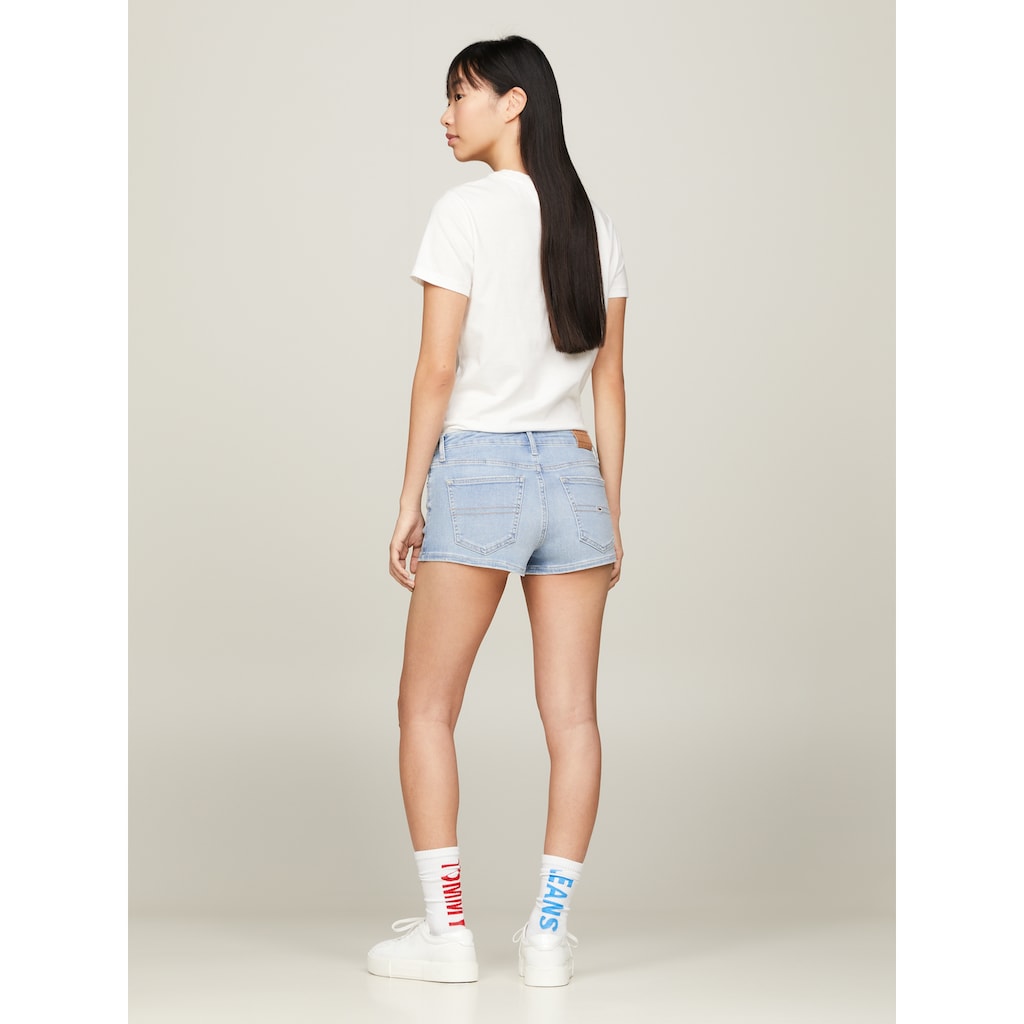 Tommy Jeans Shorts »NORA MD SHORT BH0219«, mit Tommy Jeans Logo-Badge & Flag