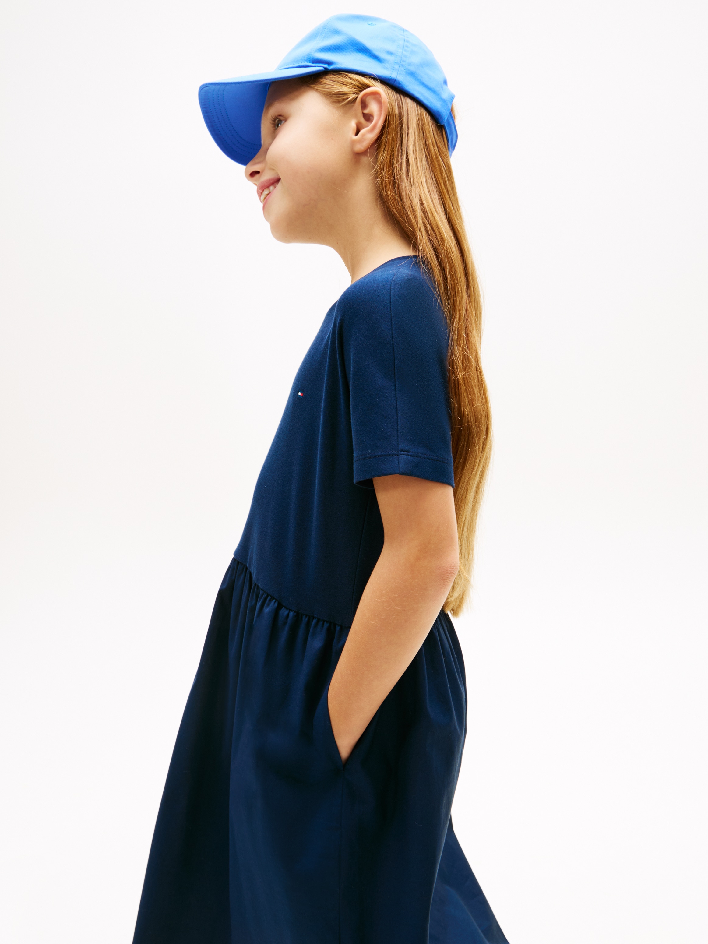 Tommy Hilfiger Jerseykleid »MIX MEDIA DRESS SHORT SLEEVE« Eingrifftaschen Kinder bis 16 Jahre, geraffte Taille, Relaxed Fit