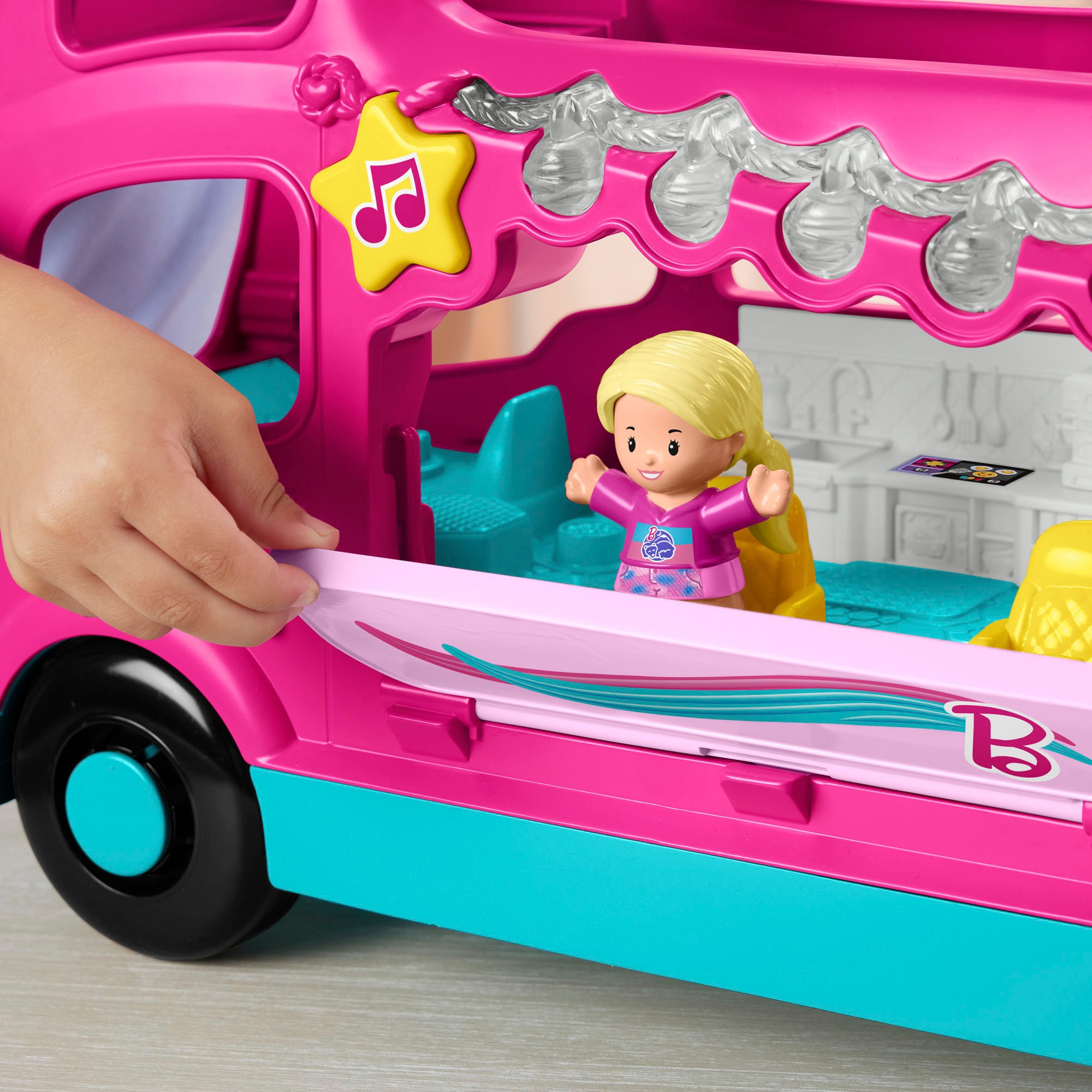 Fisher-Price® Spielzeug-Auto »Little People Barbie Little Dreamcamper Wohnmobil-Spielset«, mit Licht und Sound