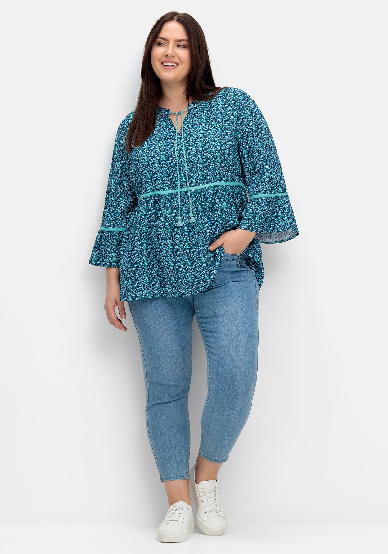 Sheego Tunika »Tunika mit Blumenprint und 3/4-Arm«, mit Blumenprint und 3/4-Arm