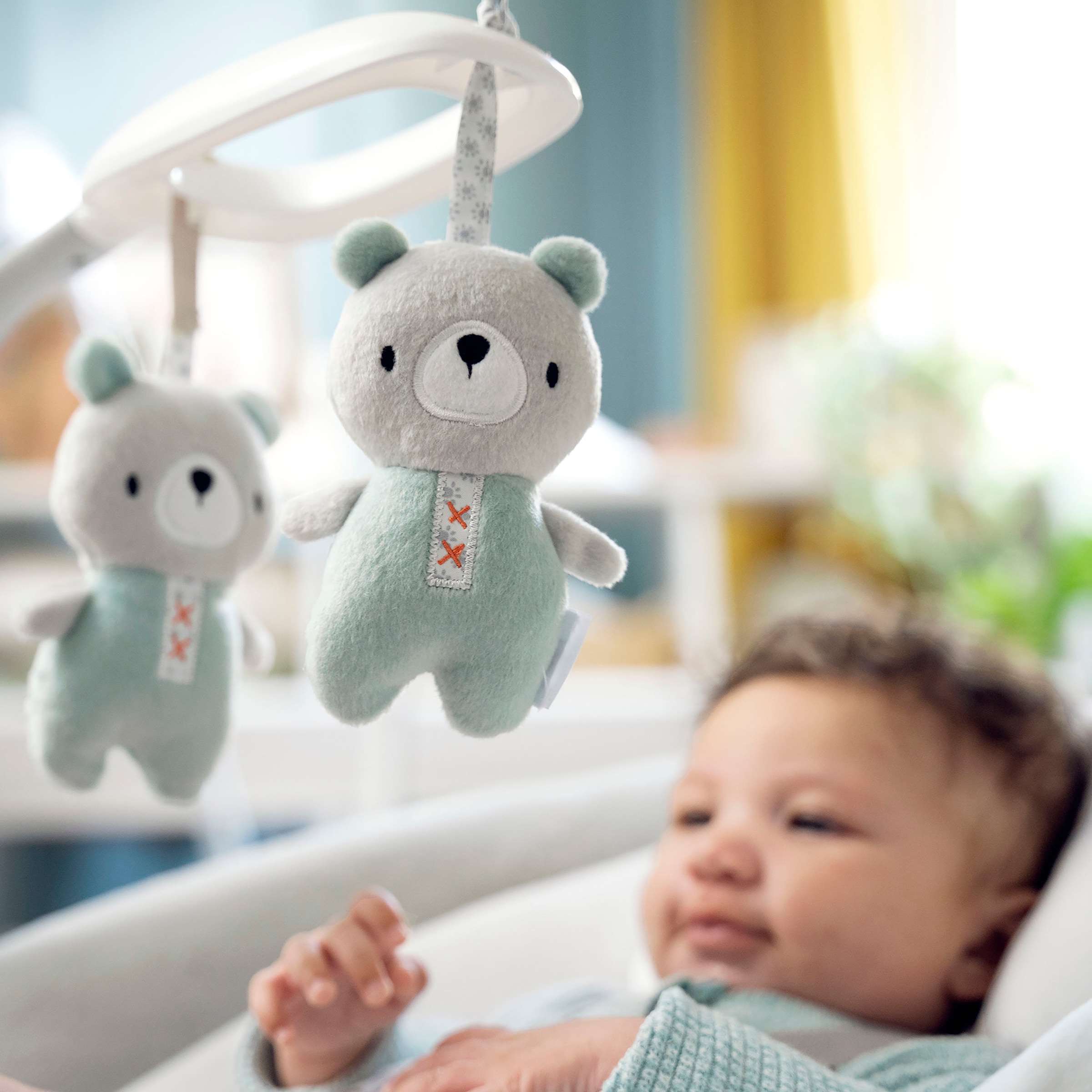 ingenuity Babywippe »SimpleComfort Compact Soothing Swing & Rocker - Raylan« mit Sound-Effekt
