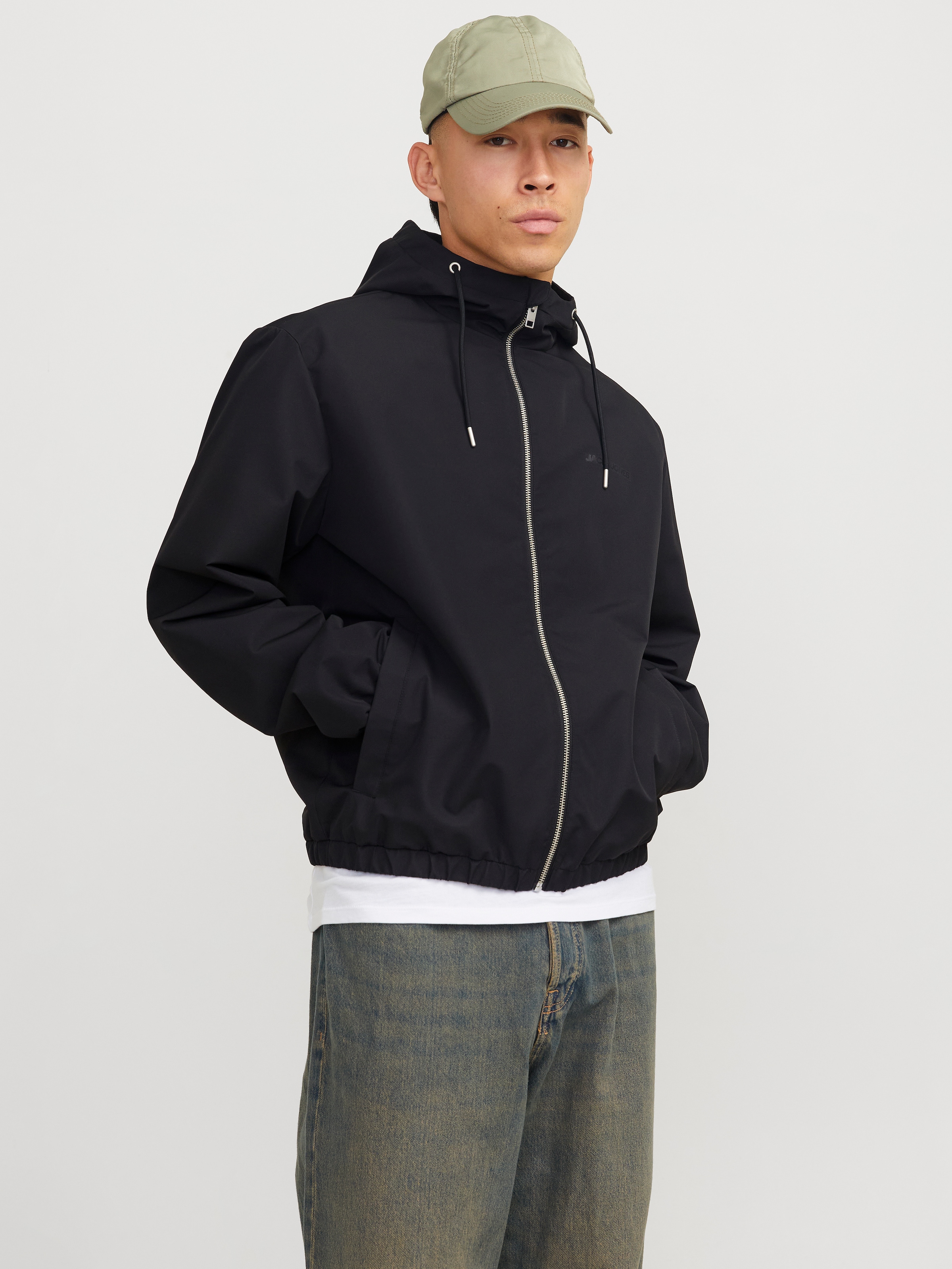 Jack & Jones Blouson »JJELEGACY LIGHT JACKET HOOD NOOS«, mit Kapuze, mit Logo Schriftzug