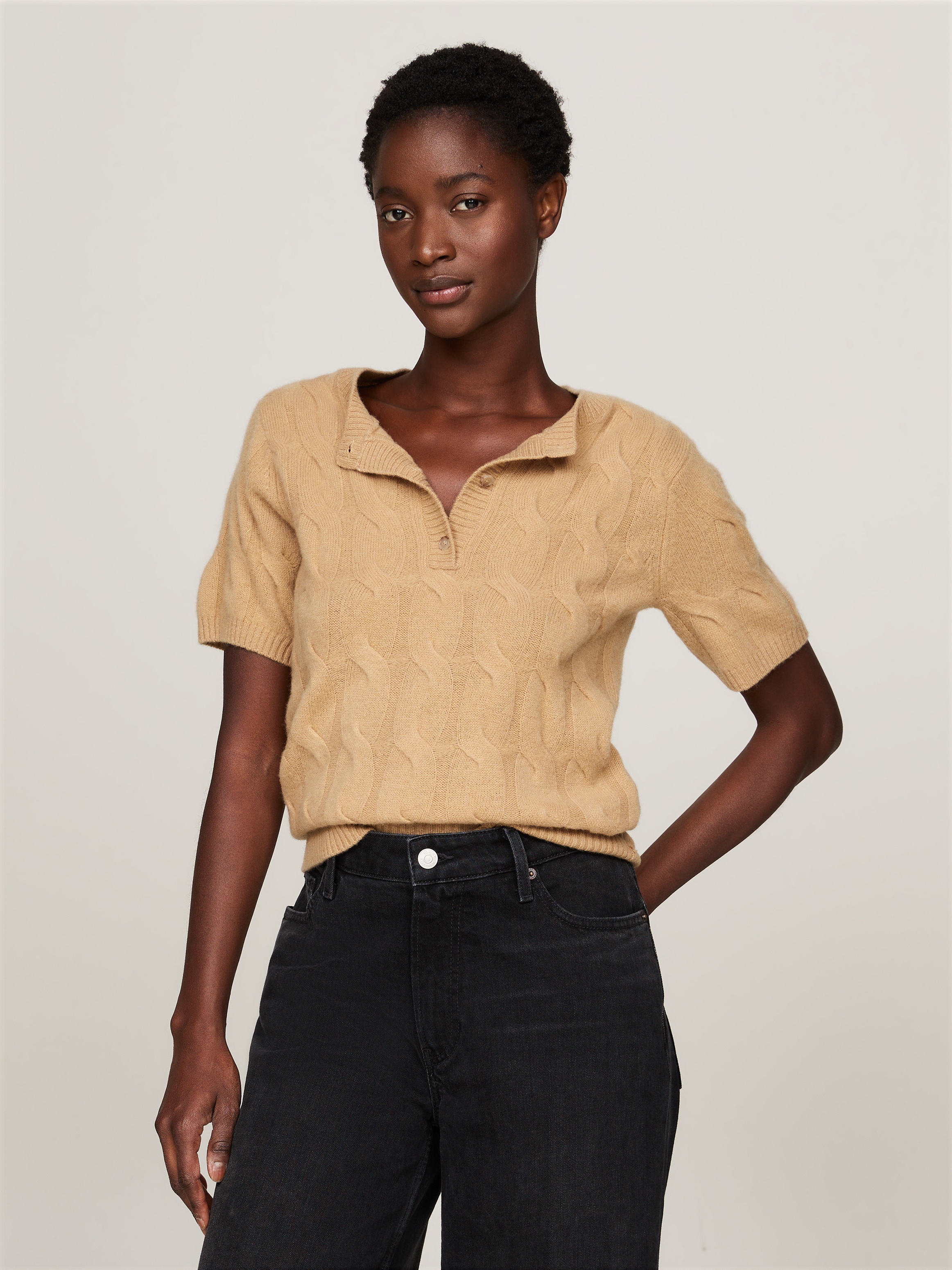 Tommy Hilfiger Strickpullover »SOFT WOOL CABLE SS HENLEY«, mit Zopfmuster, Henley