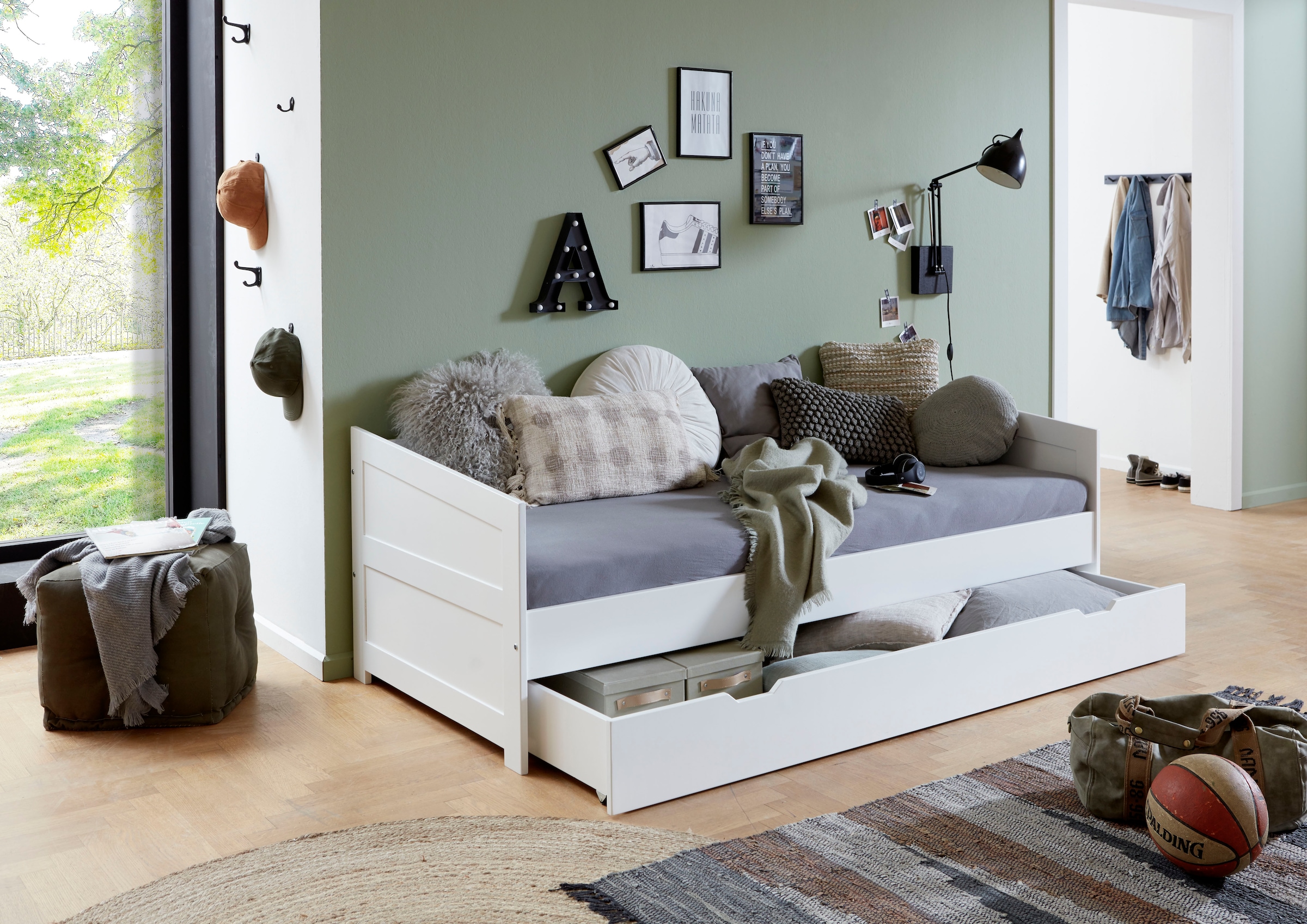 Relita Funktionsbett »Funktionsbett Nina«, Funktionsbett mit Bettschublade, Buche massiv lackiert