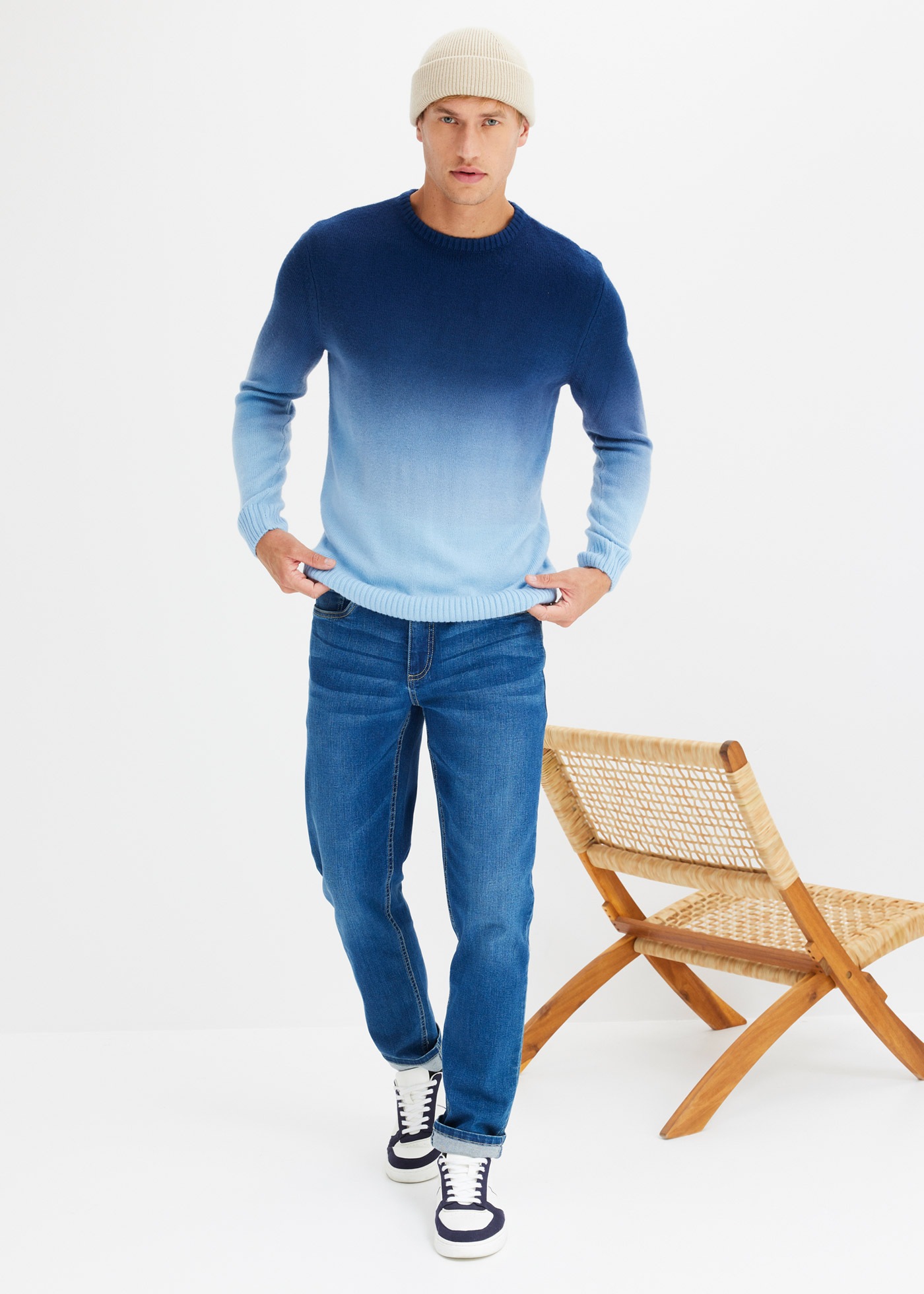 bonprix Strickpullover aus Polyacryl, Regular Fit, normale Länge, mehrfarbiger Farbverlauf