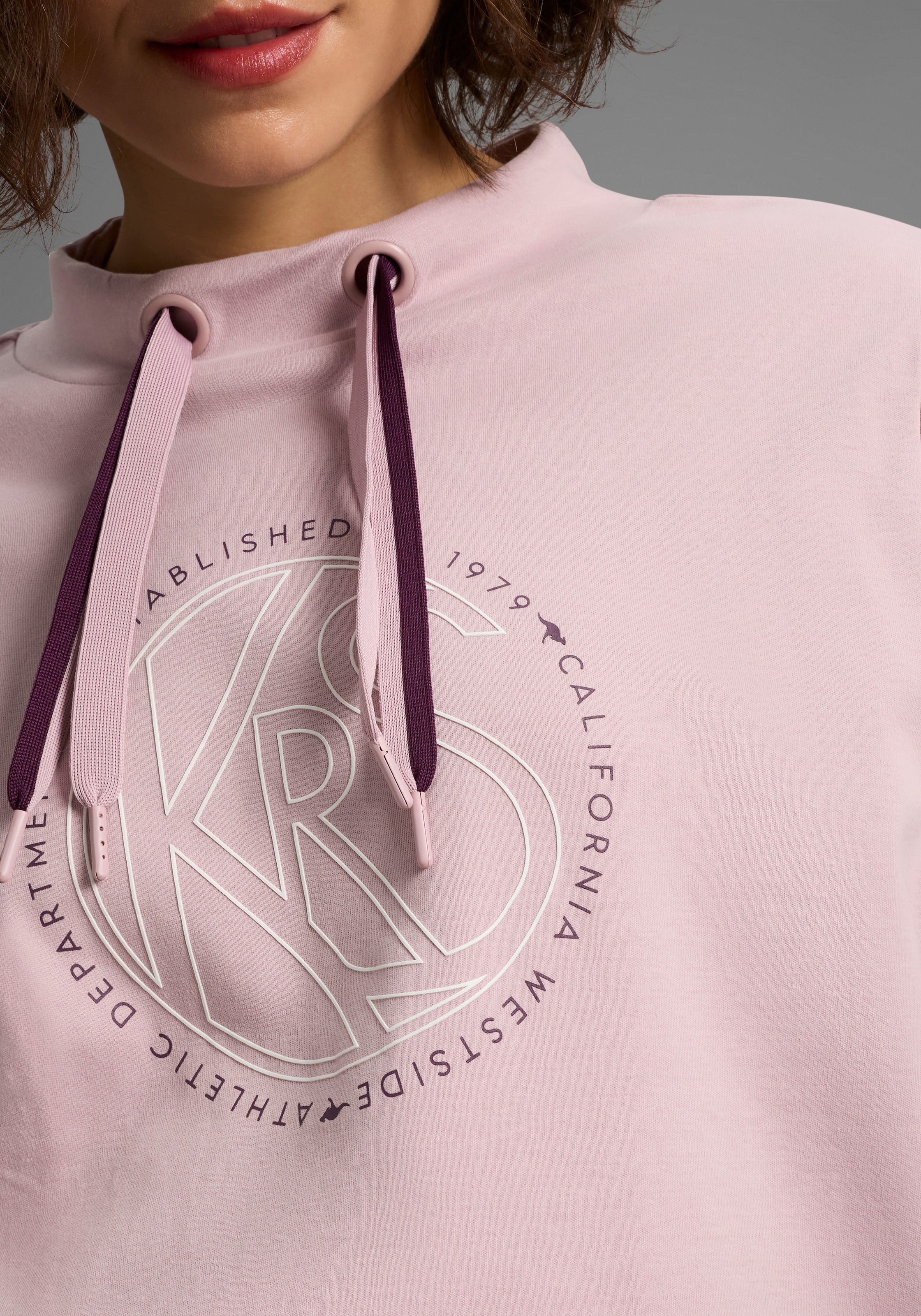KangaROOS Sweatshirt, mit Stehkragen und Frontdruck