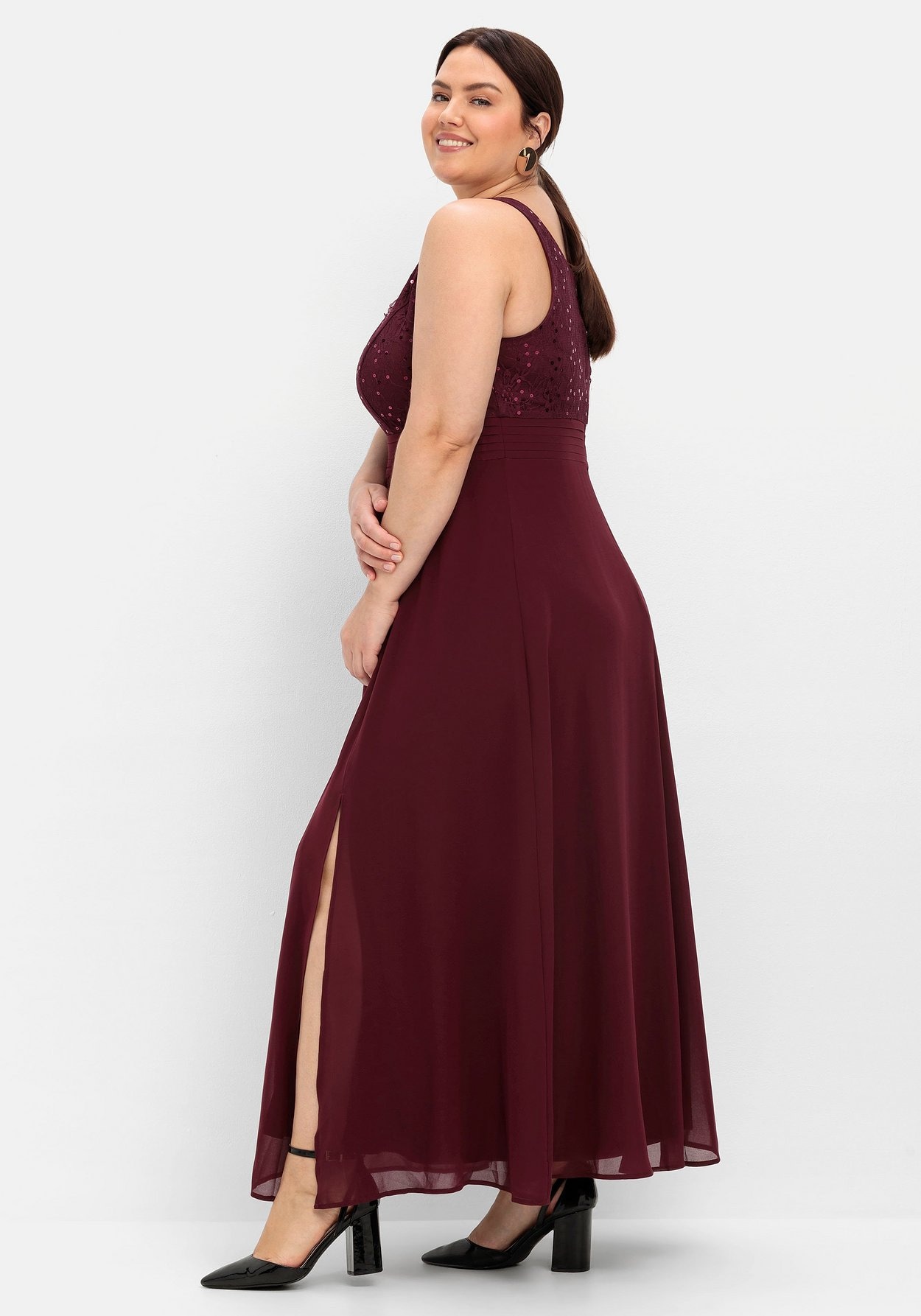 Sheego Abendkleid »Kleid mit floraler Spitze«, mit floraler Spitze