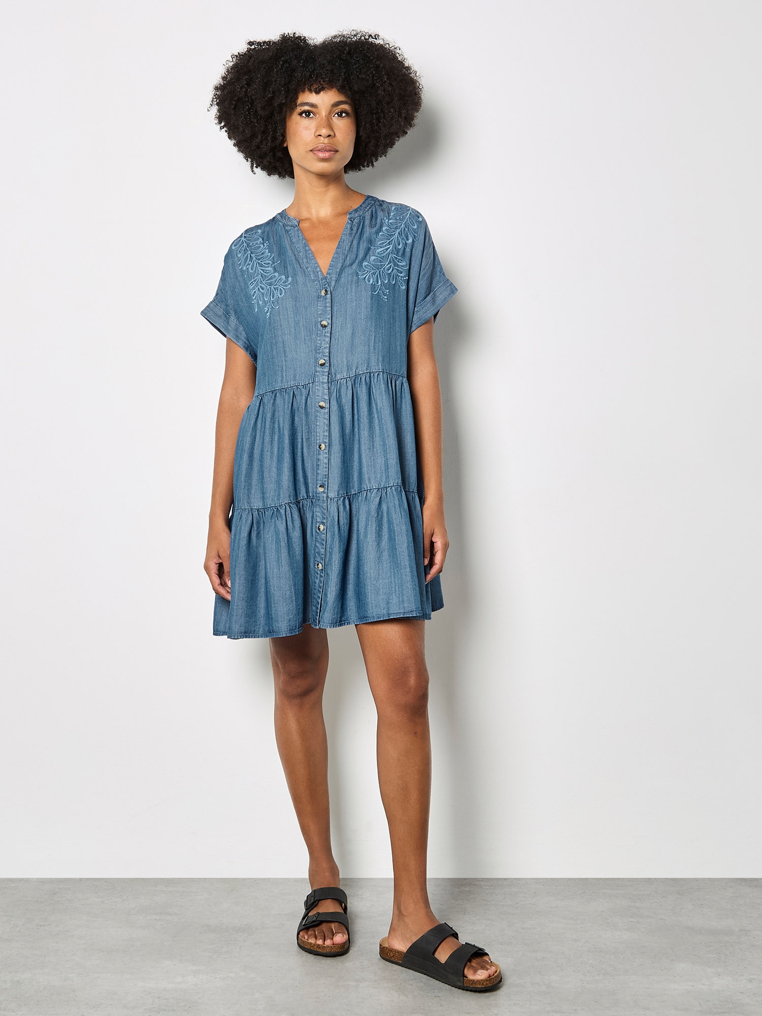 Apricot Jeanskleid »Minikleid« mit Stufenrock