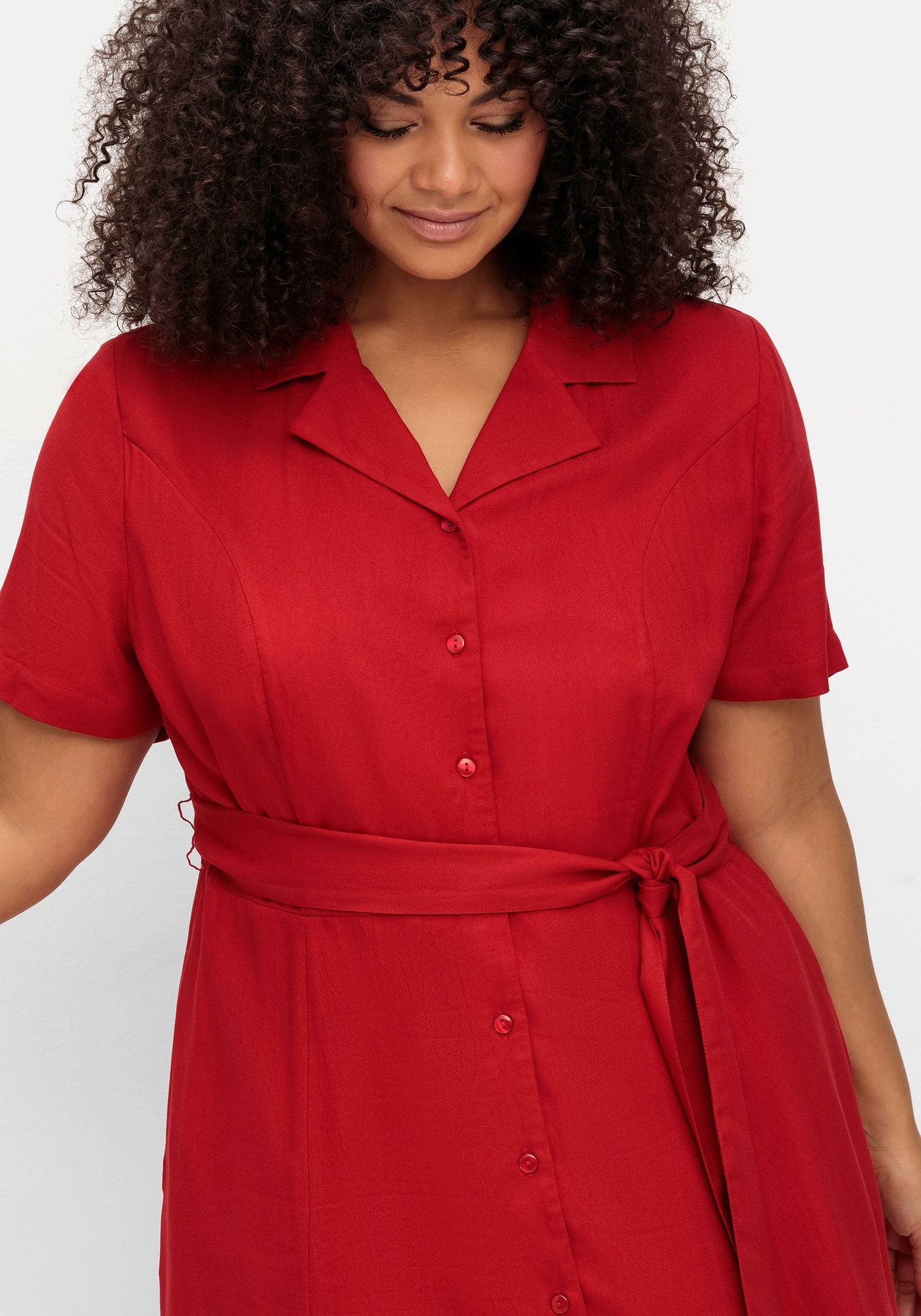 Sheego Blusenkleid »Blusenkleid mit Reverskragen und Bindegürtel«, (mit Gürtel)
