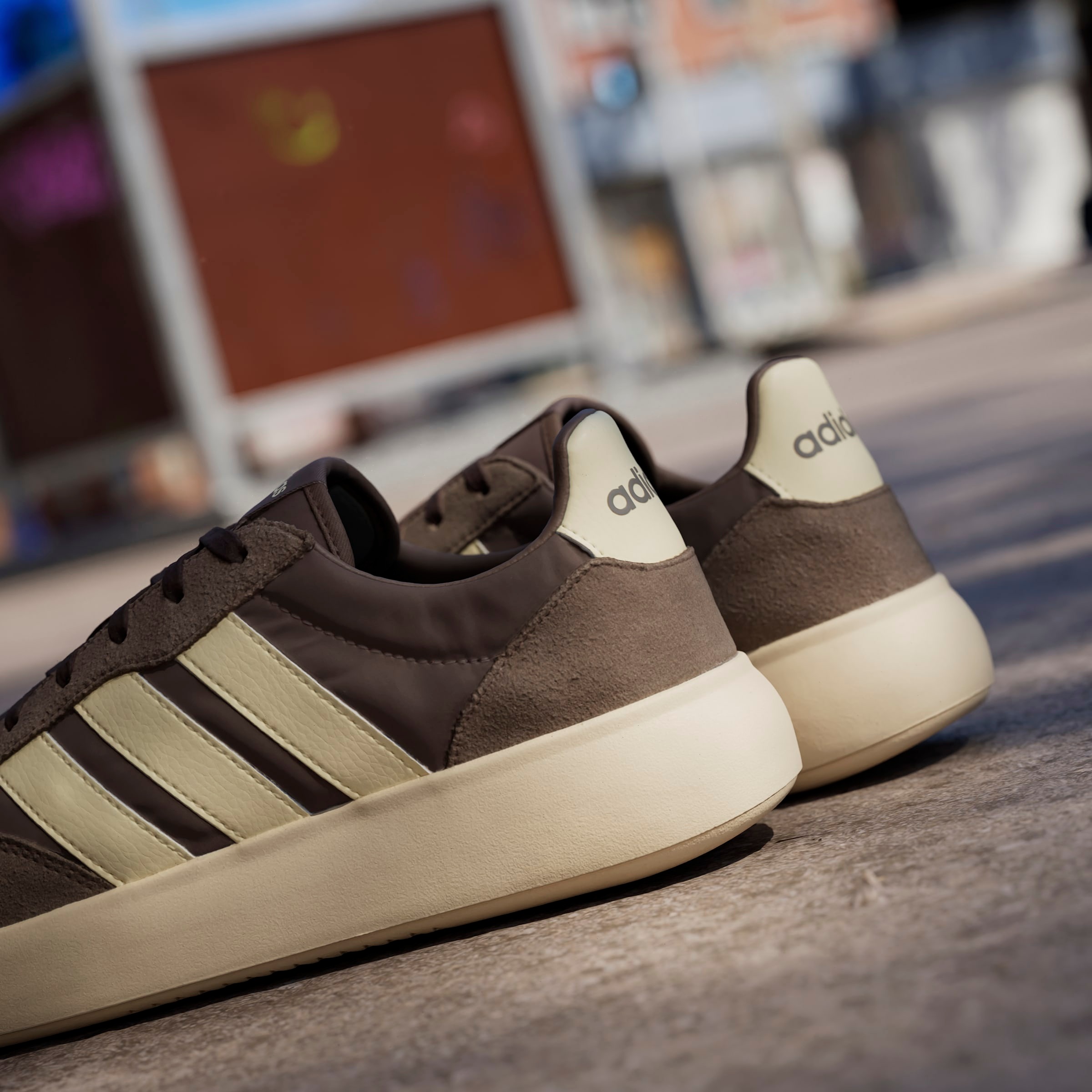 adidas Sportswear Sneaker »BARREDA DECODE«  inspiriert vom Design des adidas handball spezial