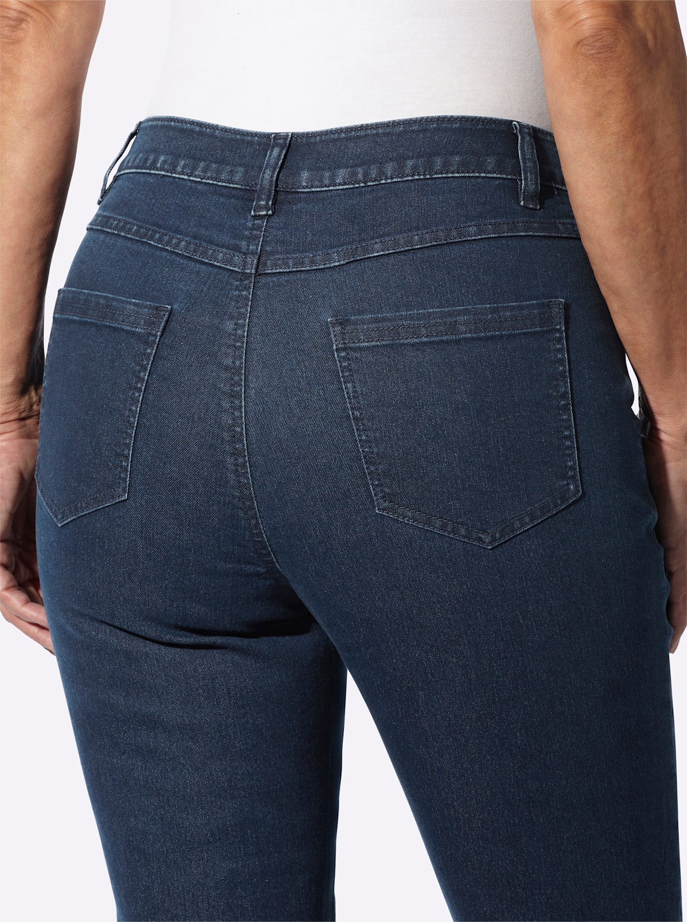 Classic Basics Bequeme Jeans 1