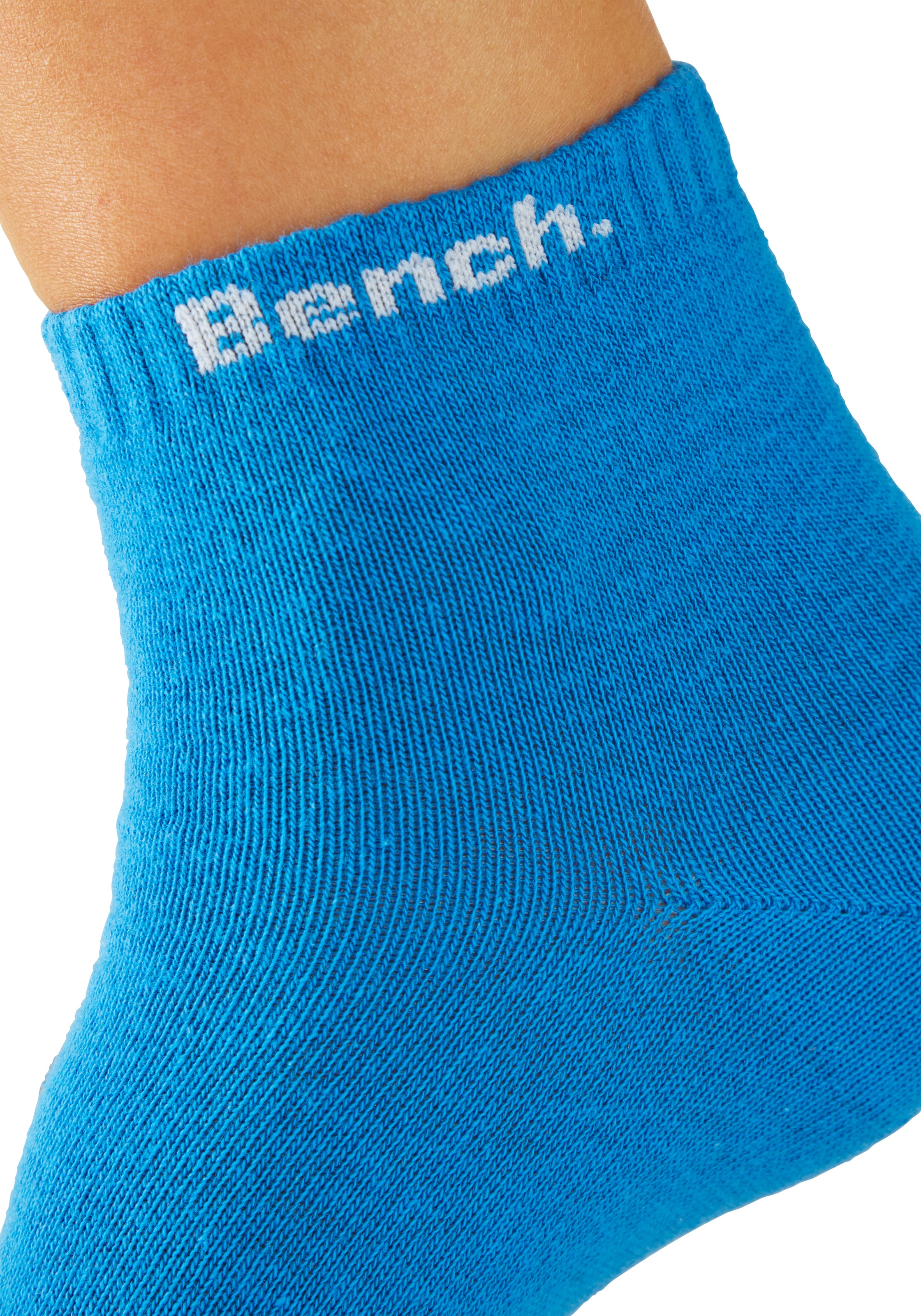 Bench. Sneakersocken Packung, 6 Paar tlg. Sneakersocken mit klassischem Logoschriftzug