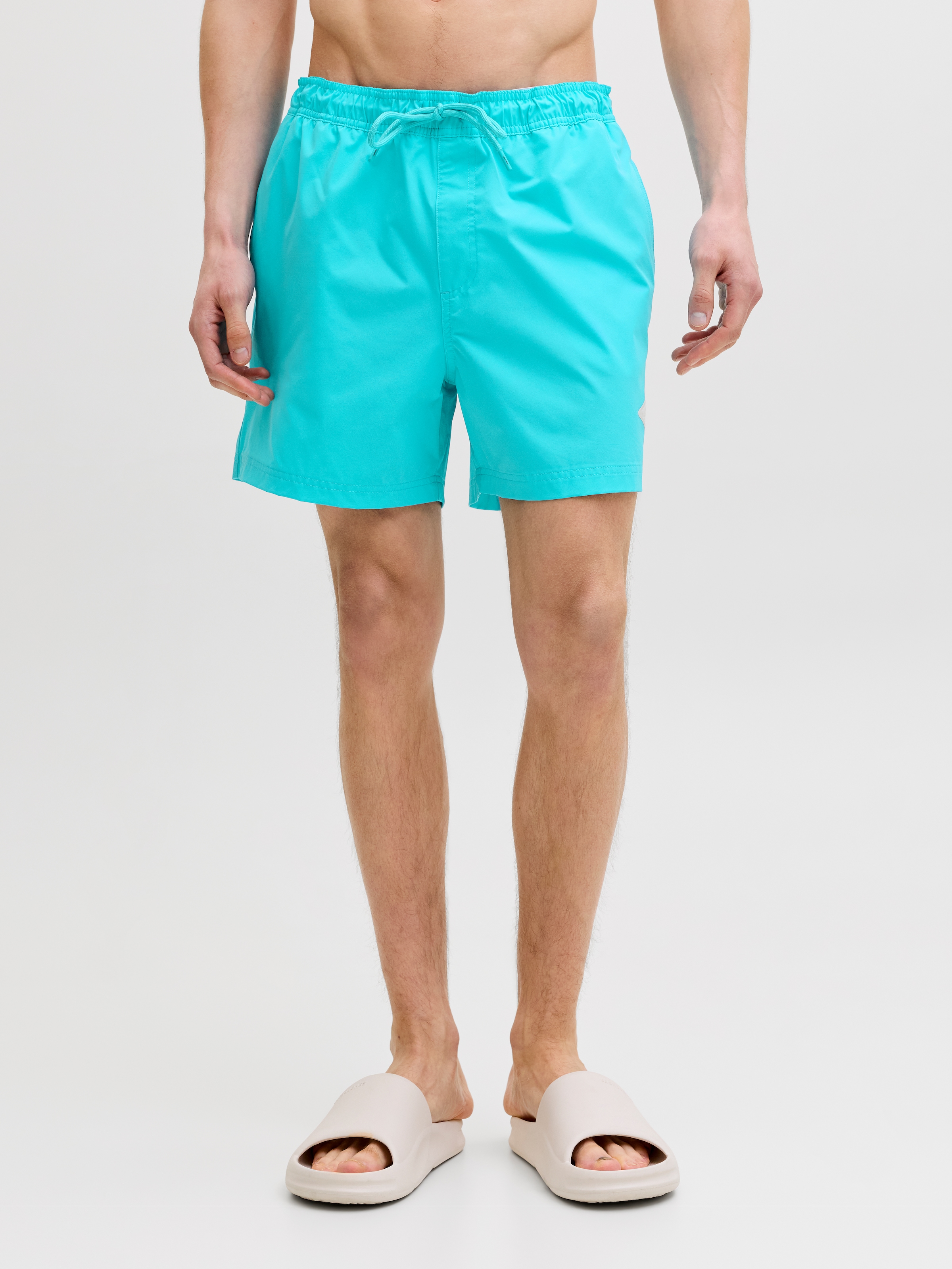 Jack & Jones Badeshorts »JPSTMAUI TROPIC SOLID SWIM SHORTS SN« Kunstfaser, normal geschnitten