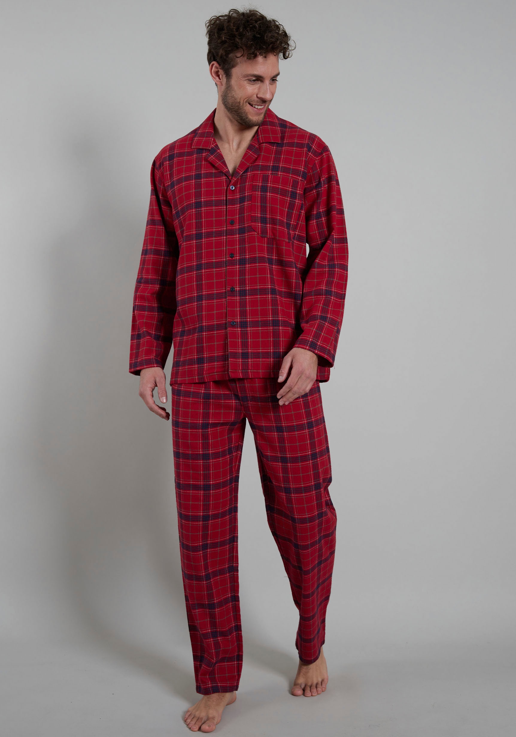 Pyjama, mit Knopfleiste und Brusttasche