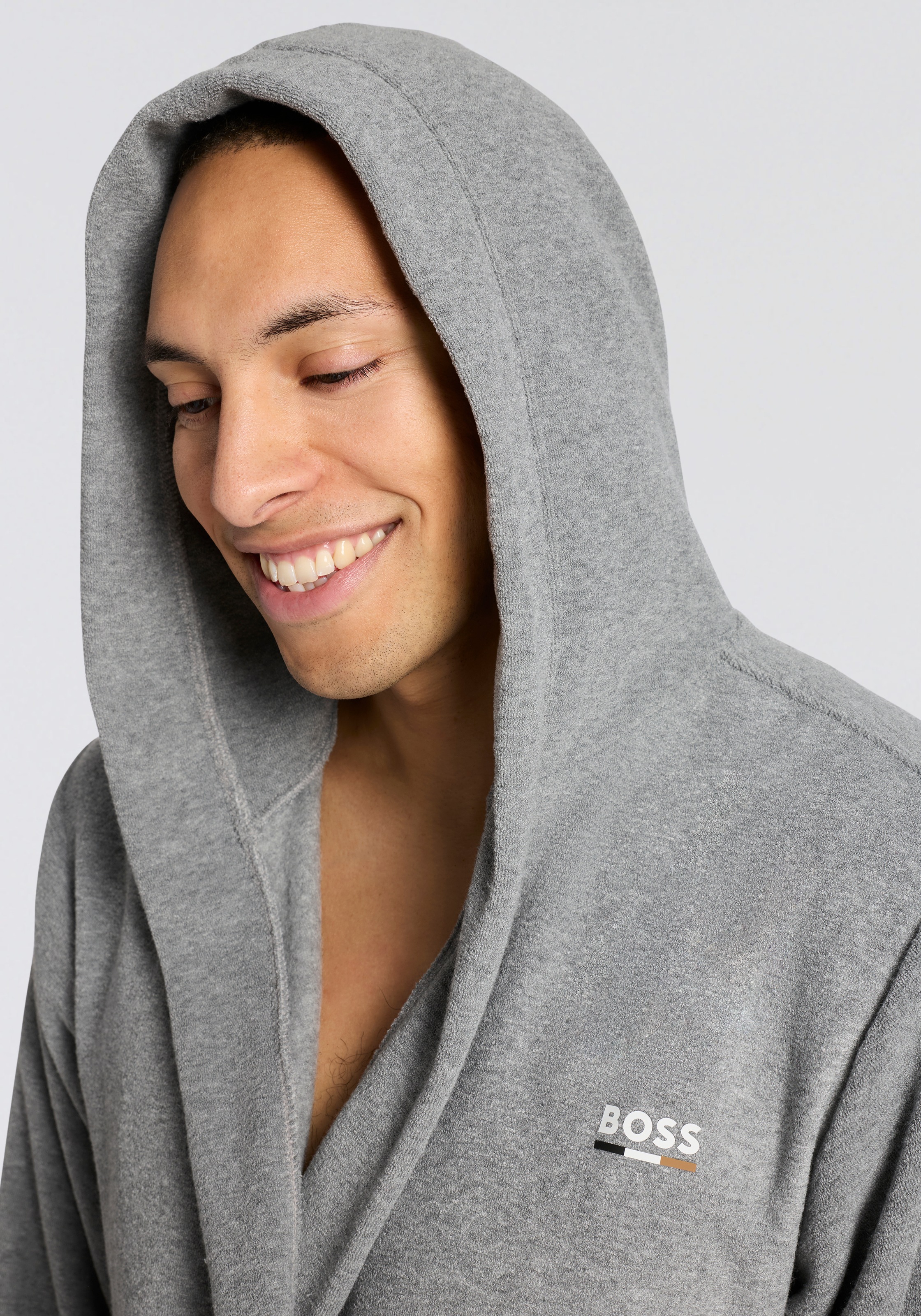 BOSS Bademantel mit Kapuze, weich und bequem