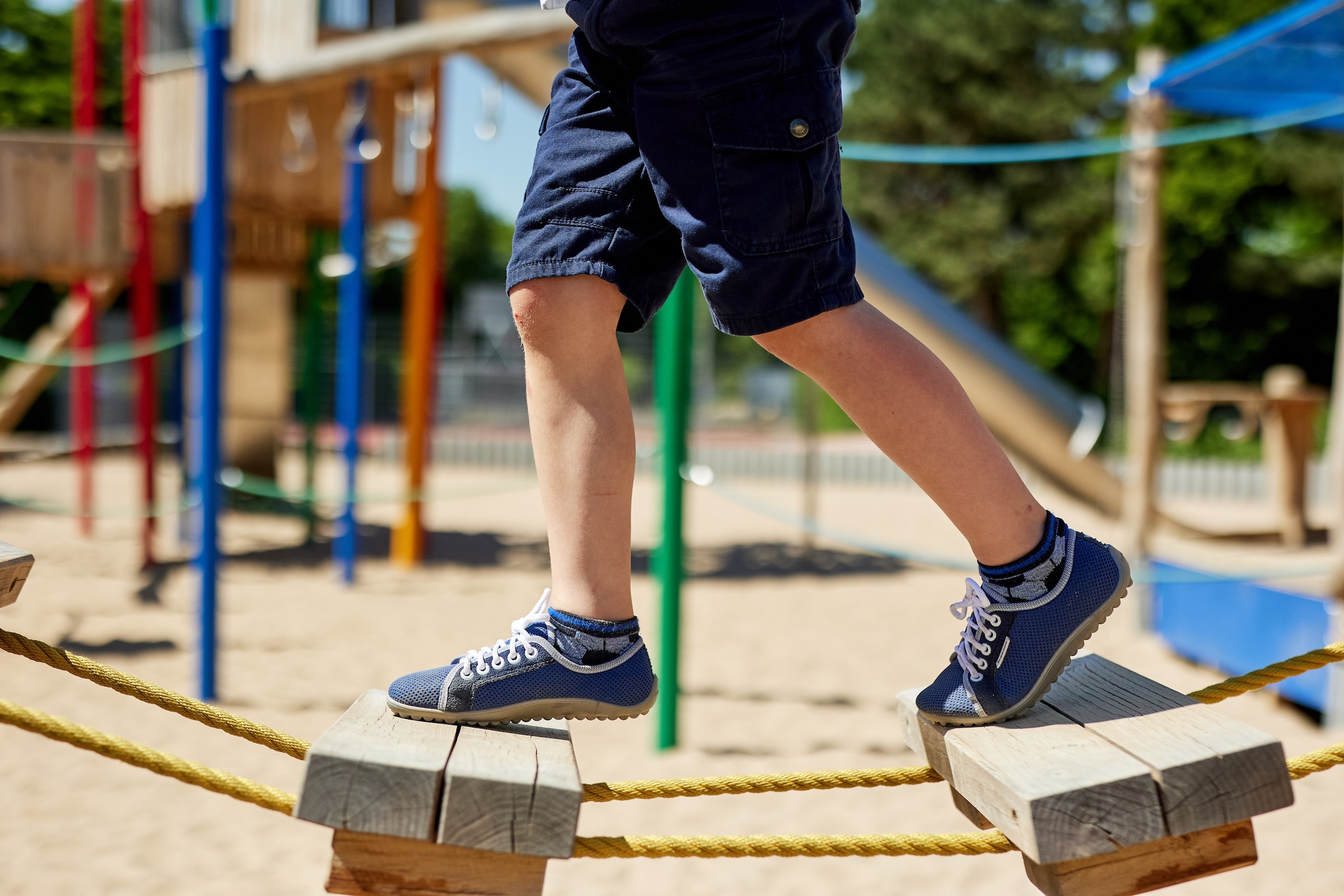 Leguano Barfußschuh »LEGUANITO AKTIV«, Halbschuh, Schnürer mit speziell entwickelter Halbkugel-Laufsohle