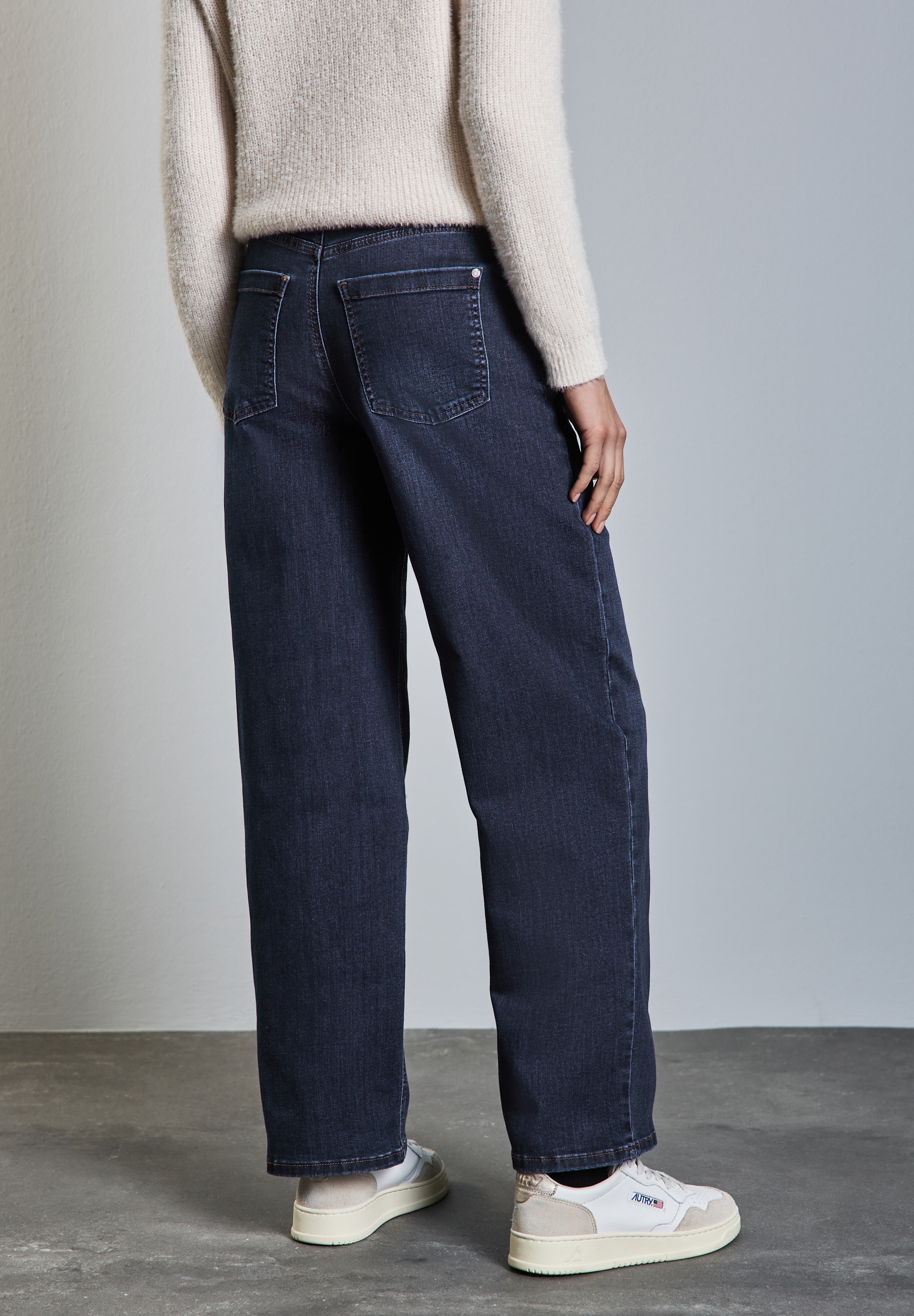 STREET ONE Loose-fit-Jeans, mit Taschen