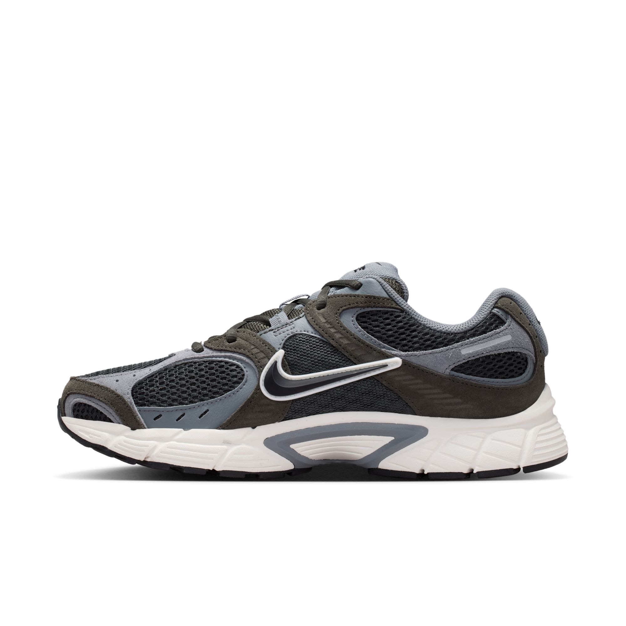 Nike Sportswear Sneaker »V5 RNR Suede«  inspiriert vom Design des Y2K Nike Vomero 5