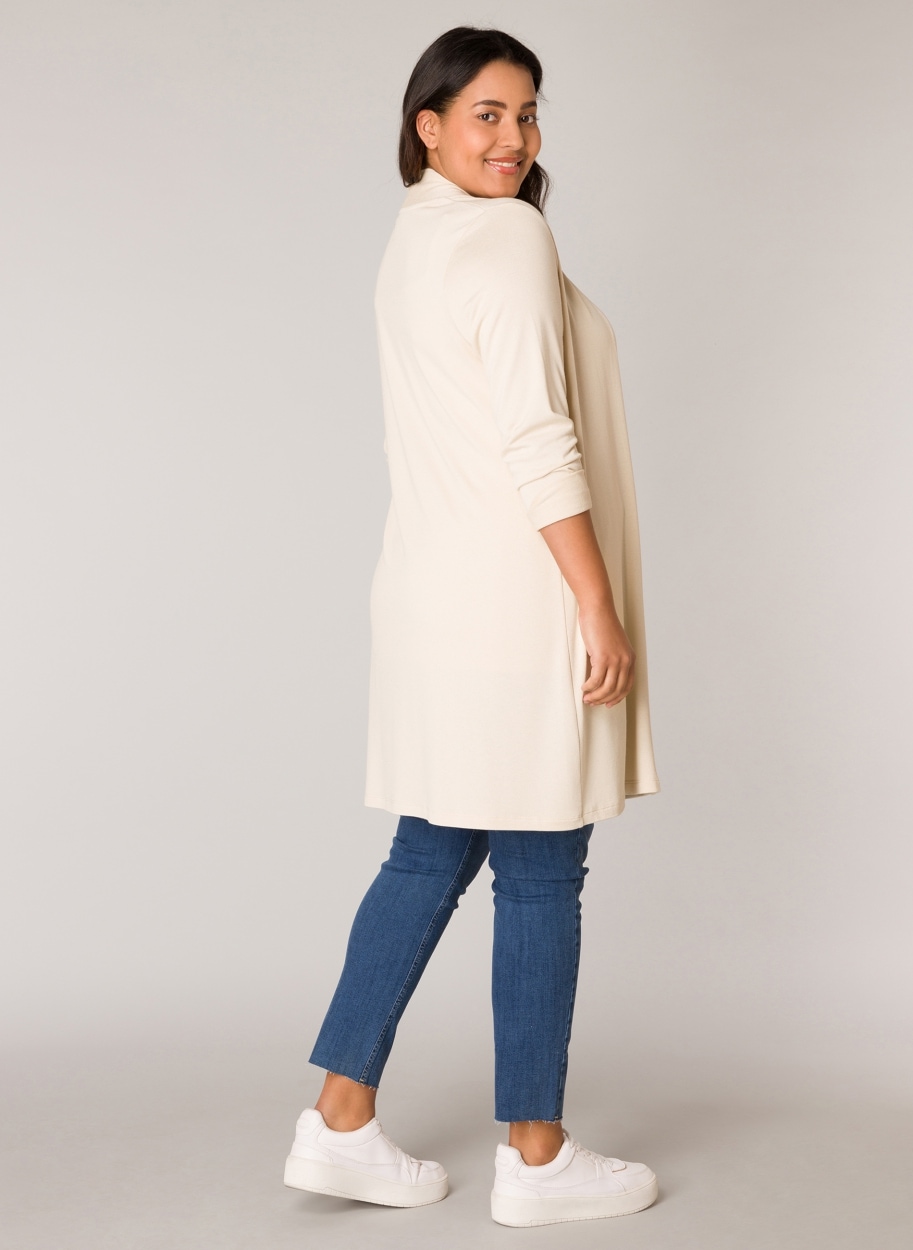 Base Level Curvy Longstrickjacke »Ayla Long«, Figurumspielende, weiche Strickqualität