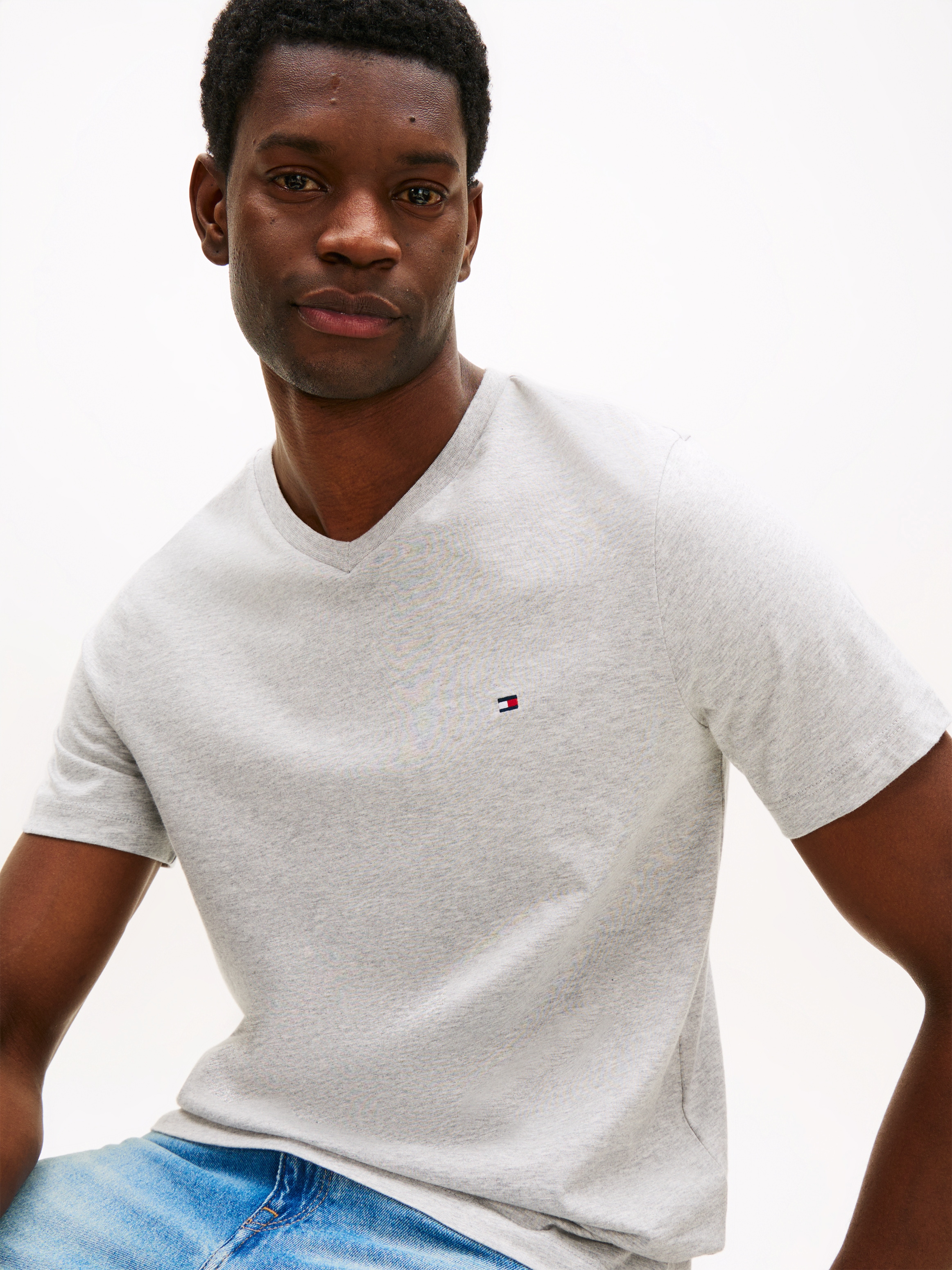 Tommy Hilfiger V-Shirt »ESSENTIAL V-NECK« unifarben, casual, regular fit, Baumwolle,