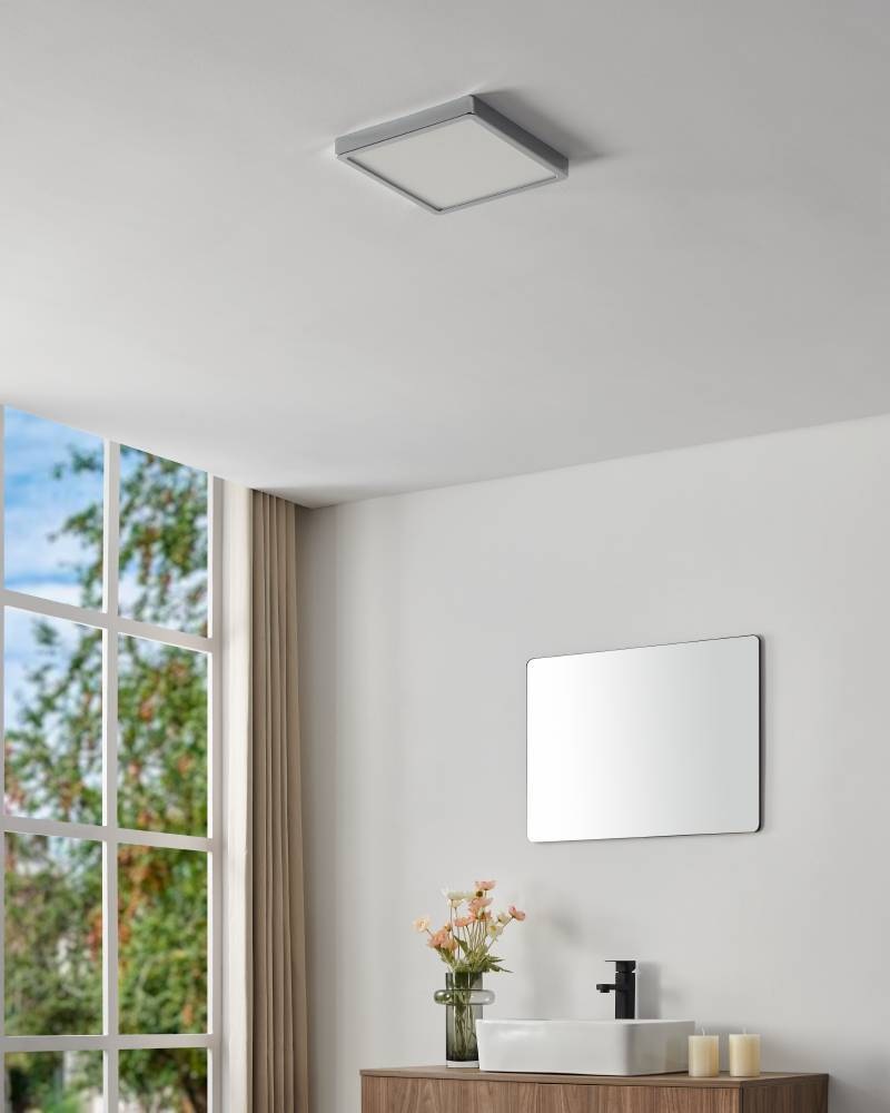 EGLO Deckenleuchte »FUEVA 5 Deckenlampe, chrom, IP44, geringe Aufbauhöhe, 20 Watt, Quadrat«, Leuchtmittel LED-Modul | LED fest integriert, Aufbauleuchte, Badezimmer, Bad-Deckenlampe, modern, 28,5x28,5x2,8cm