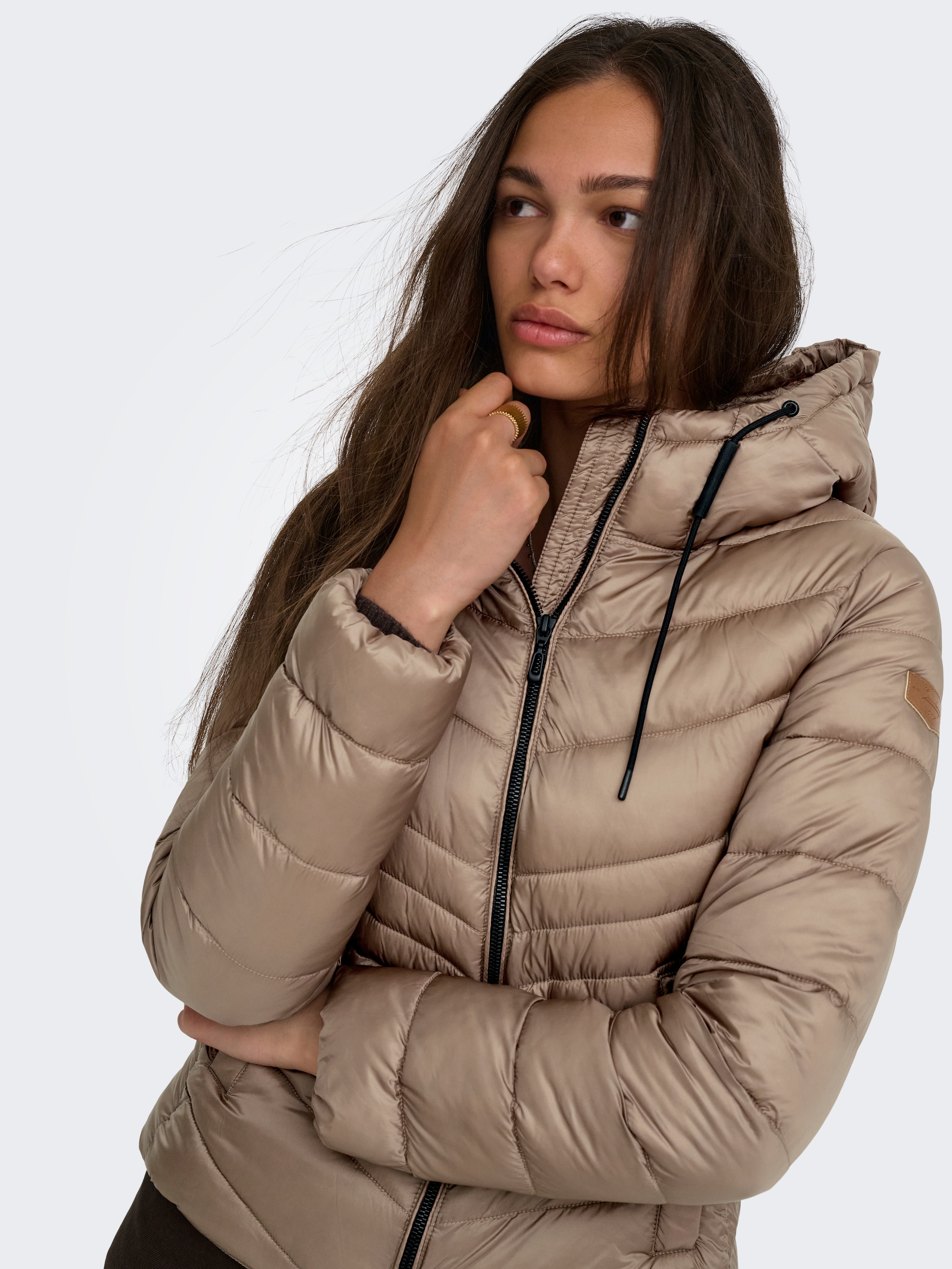 ONLY Steppjacke »ONLMIMI HOOD JACKET CC OTW« mit Kapuze Kunstfaser